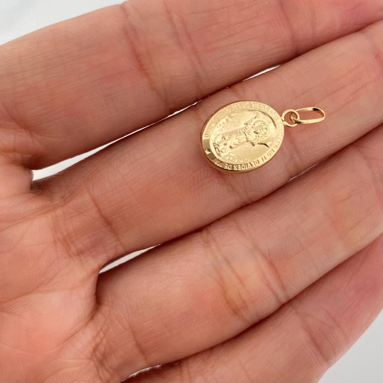 Dije Divino Niño 0.6g / 2cm Oro Amarillo 18K