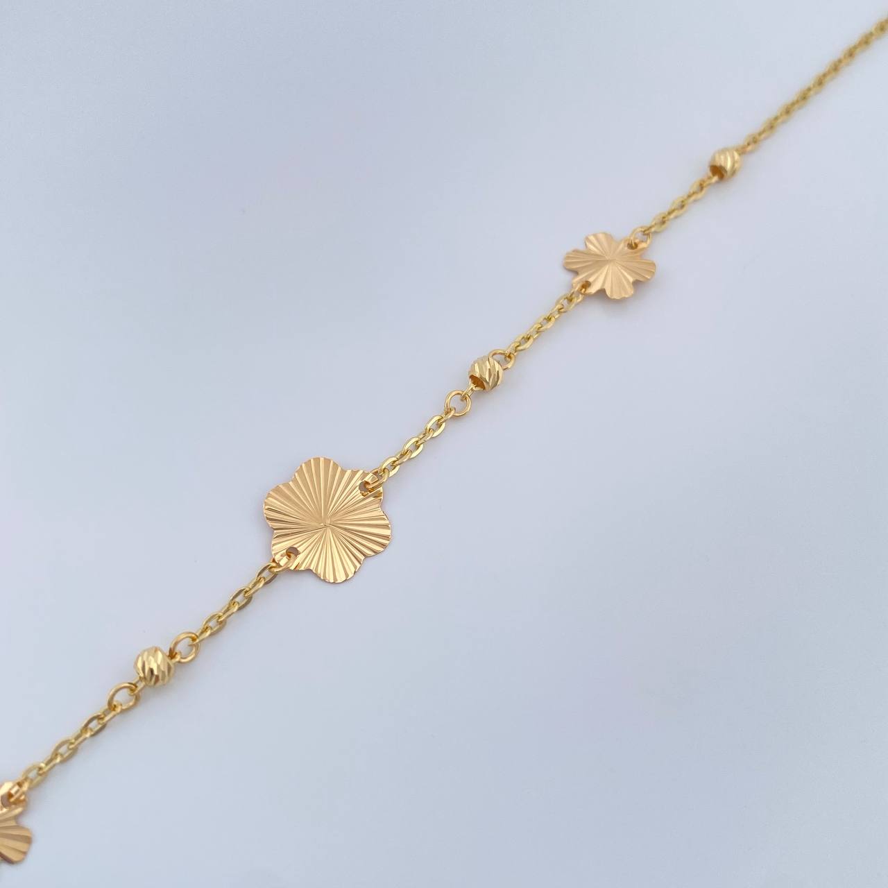 Pulso Flores Diamantadas 1.85gr / 19.2cm / 3mm Oro Amarillo 18K %