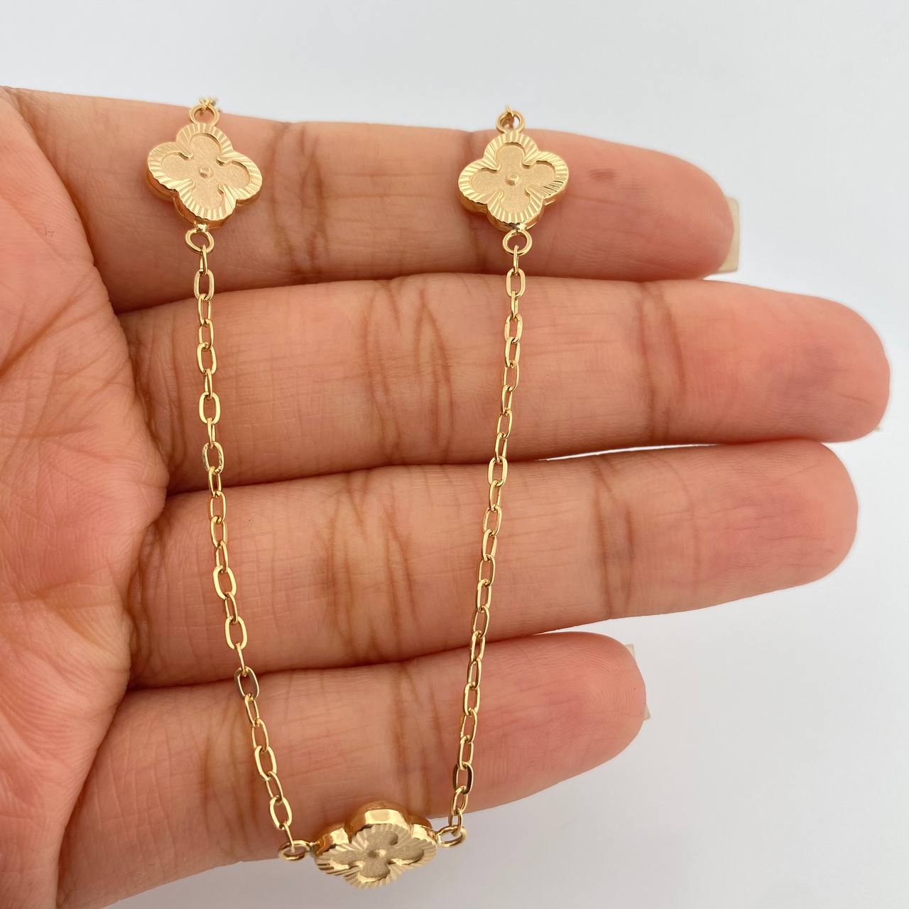 Cadena Trebol Cajon 4.85gr / 46cm / 1.28mm Oro Amarillo 18K %