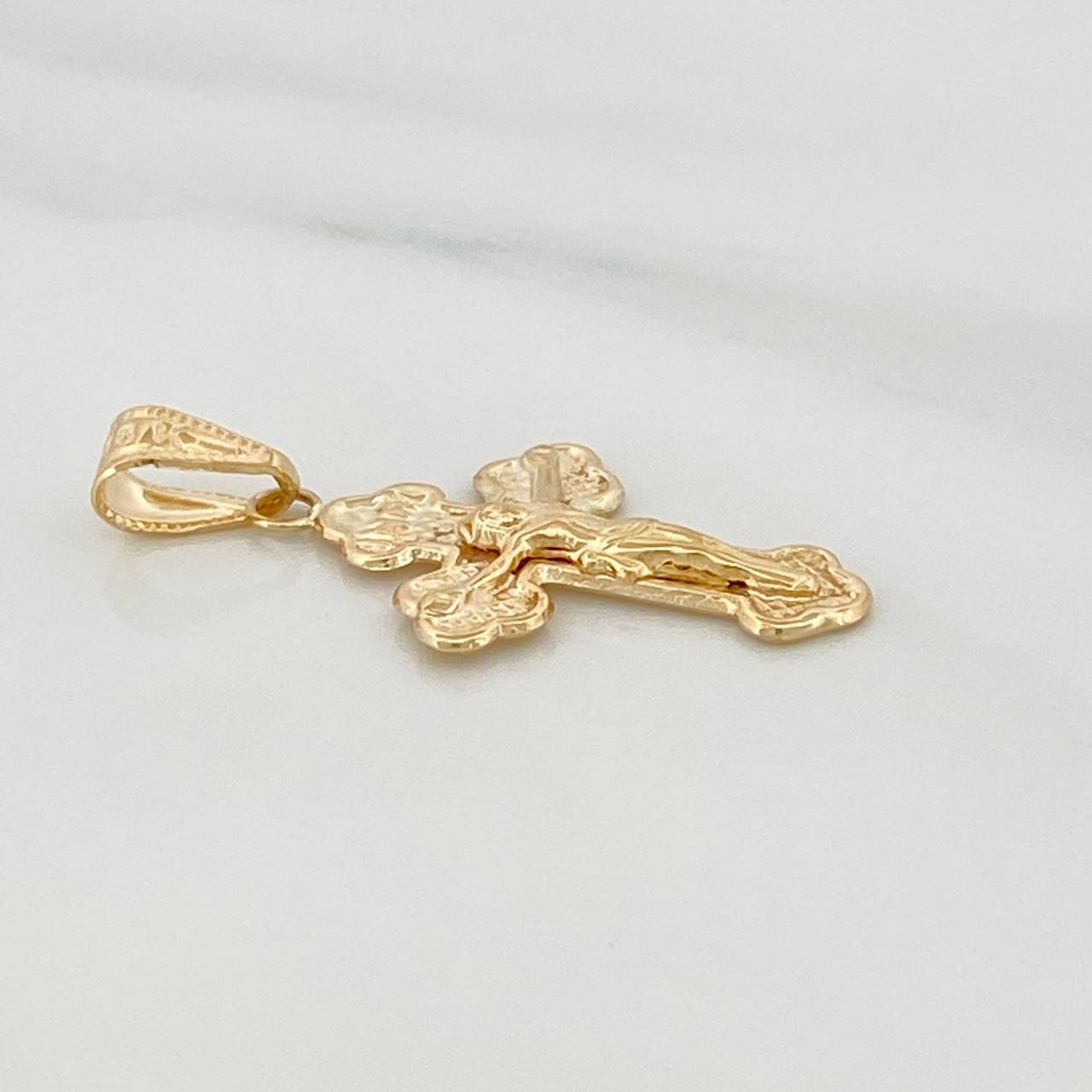 Dije Cruz Cristo 1.1gr / 3cm / Oro Amarillo 18K &