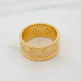 Anillo Trebol Bordado 9.65gr / T7 3/4 / Oro Amarillo 18K $