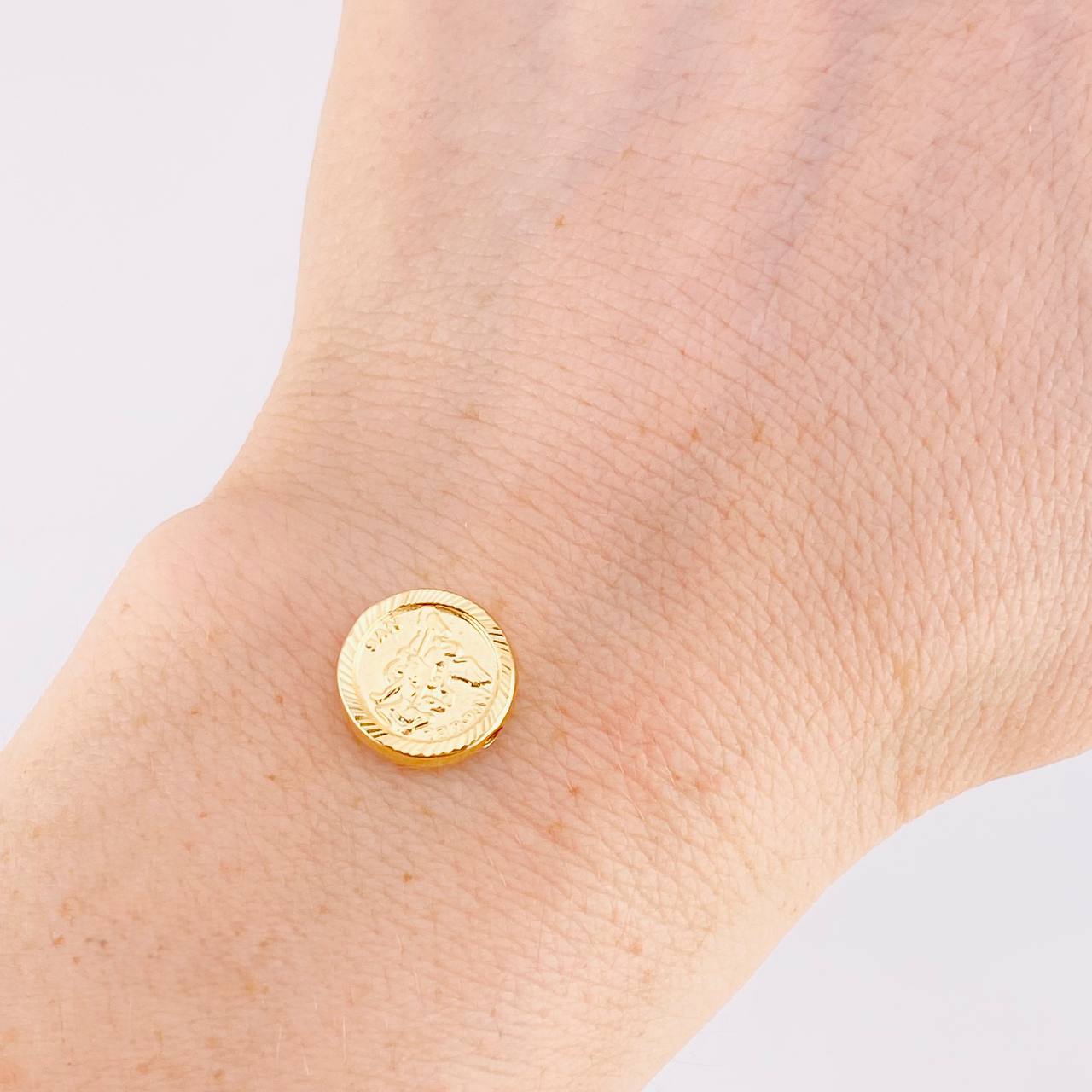 Herraje San Miguel Arcángel Mate 0.95g / 1.4cm Oro Amarillo 18K