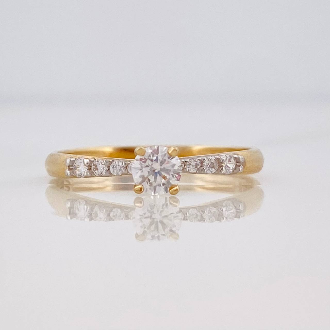 Anillo Solitario Churumbela 1.7g / T7 1/2 Dos Oros Amarillo Blanco 18K