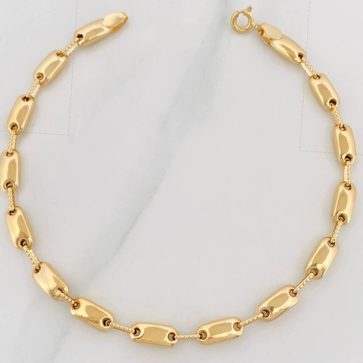 Pulso Rustico Adije 5.25g / 21.05cm / 4.54mm Oro Amarillo 18K