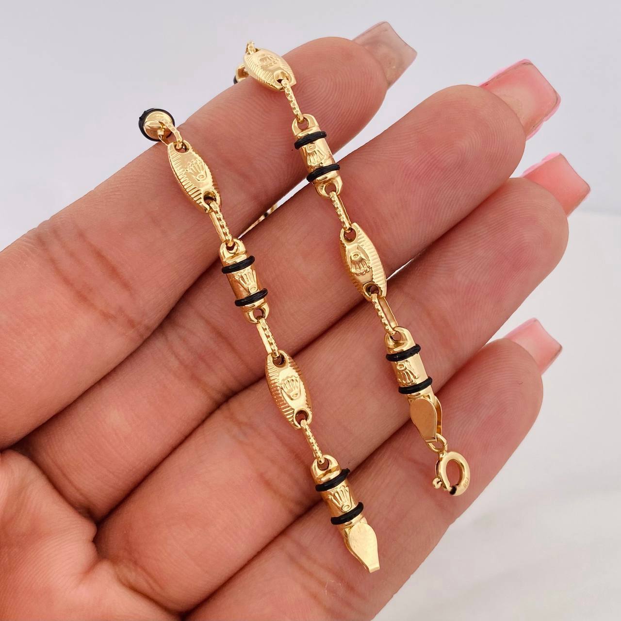Pulso Rustico Corona 4.65g / 20cm / 3.67mm Oro Amarillo 18K