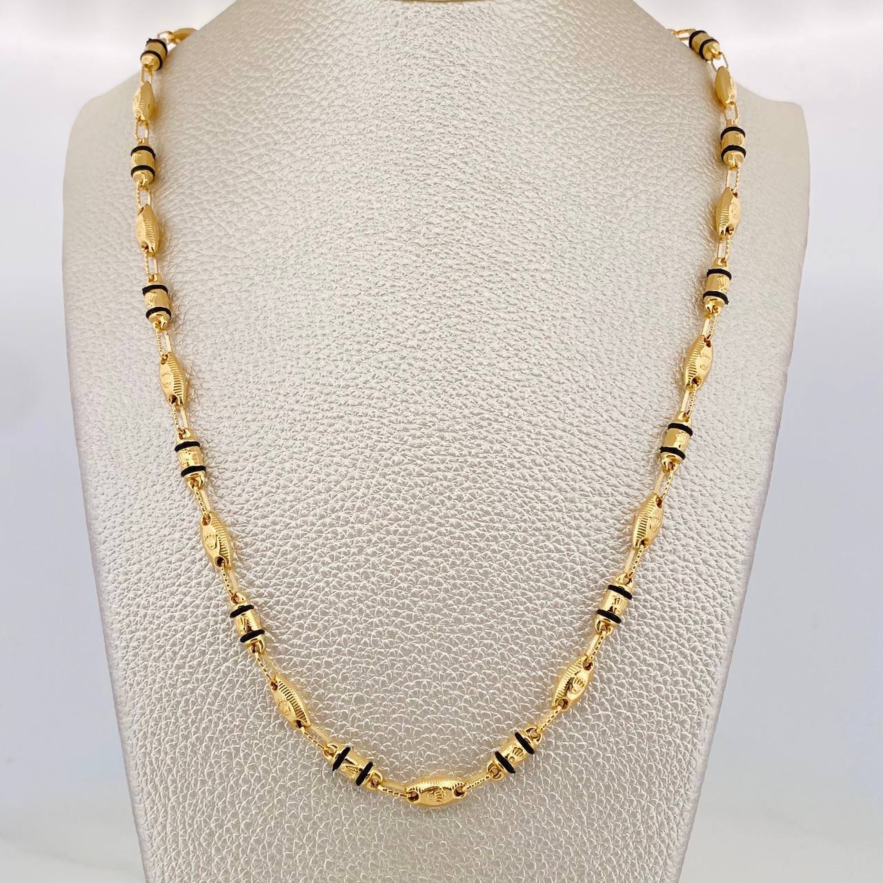 Cadena Rustica Corona 15.3g / 65cm / 4.78mm Oro Amarillo 18K