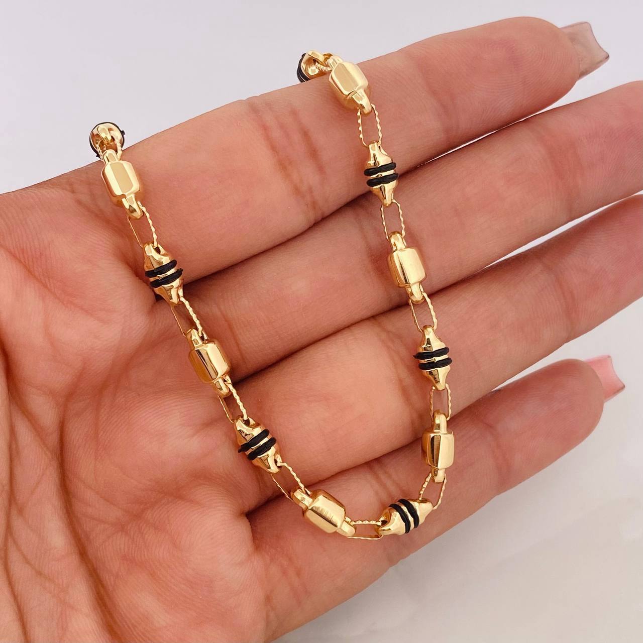 Cadena Rustica Barril 16.4g / 65cm / 4.77mm Oro Amarillo 18K