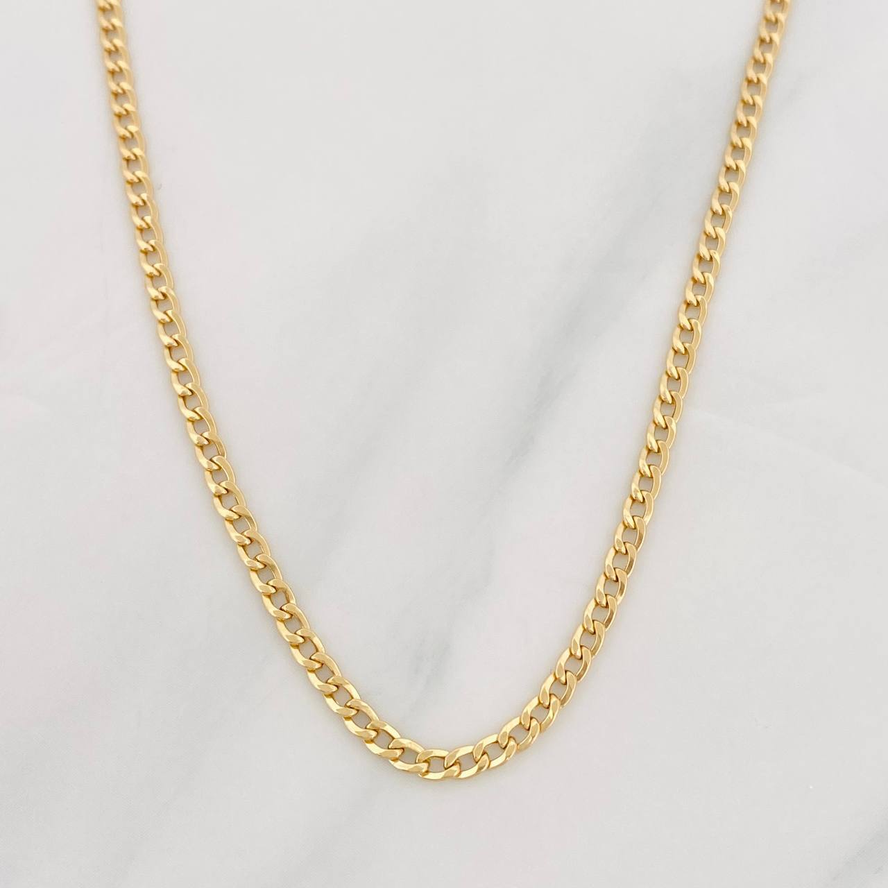 Cadena Cubana 2.15g / 45cm / 2.25mm Oro Amarillo 18K