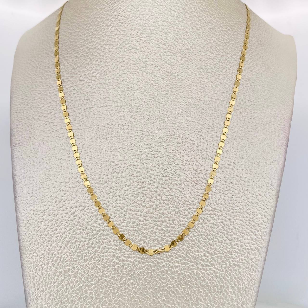 Cadena Escalera Plana 2.3g / 45cm / 2.34mm Oro Amarillo 18K