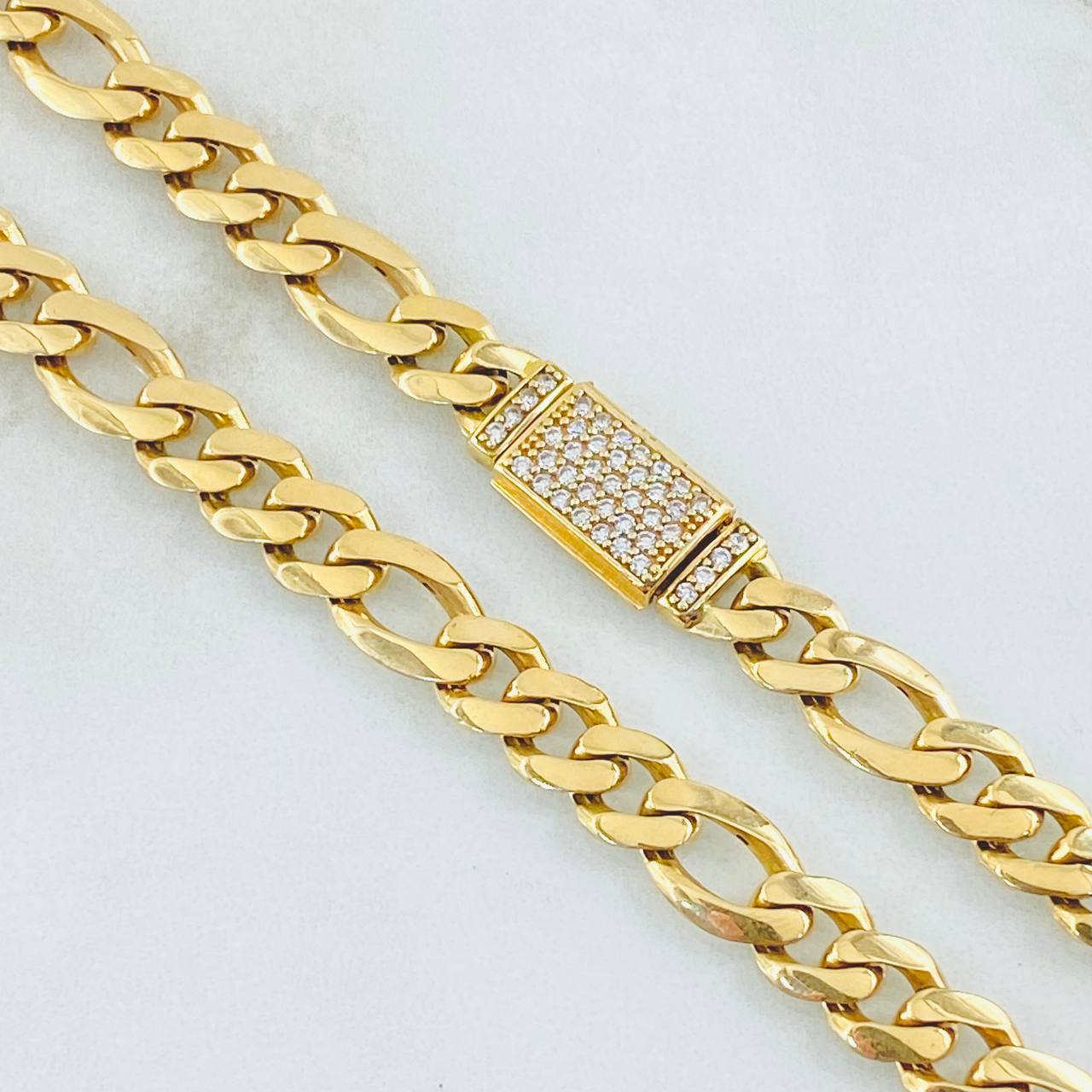 Cadena Figaro 30gr / 55cm / Oro Amarillo Nac.Esp. 18K ©