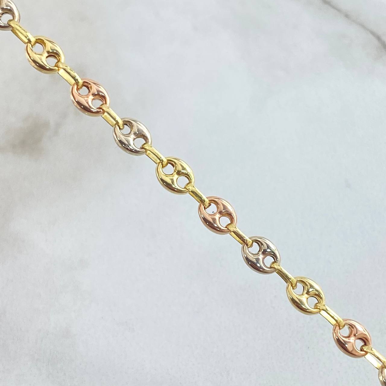Cadena GC 5.6gr / 50cm / Tres Oros 18K ©