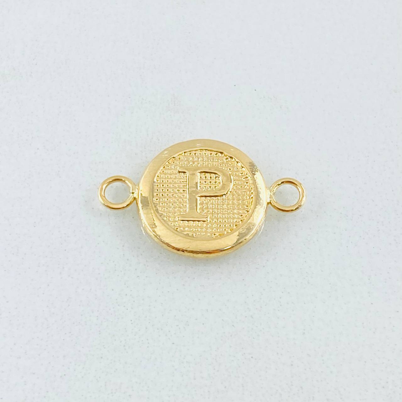 Herraje Letra P 0.6gr / 1.7cm / Oro Amarillo 18K ©