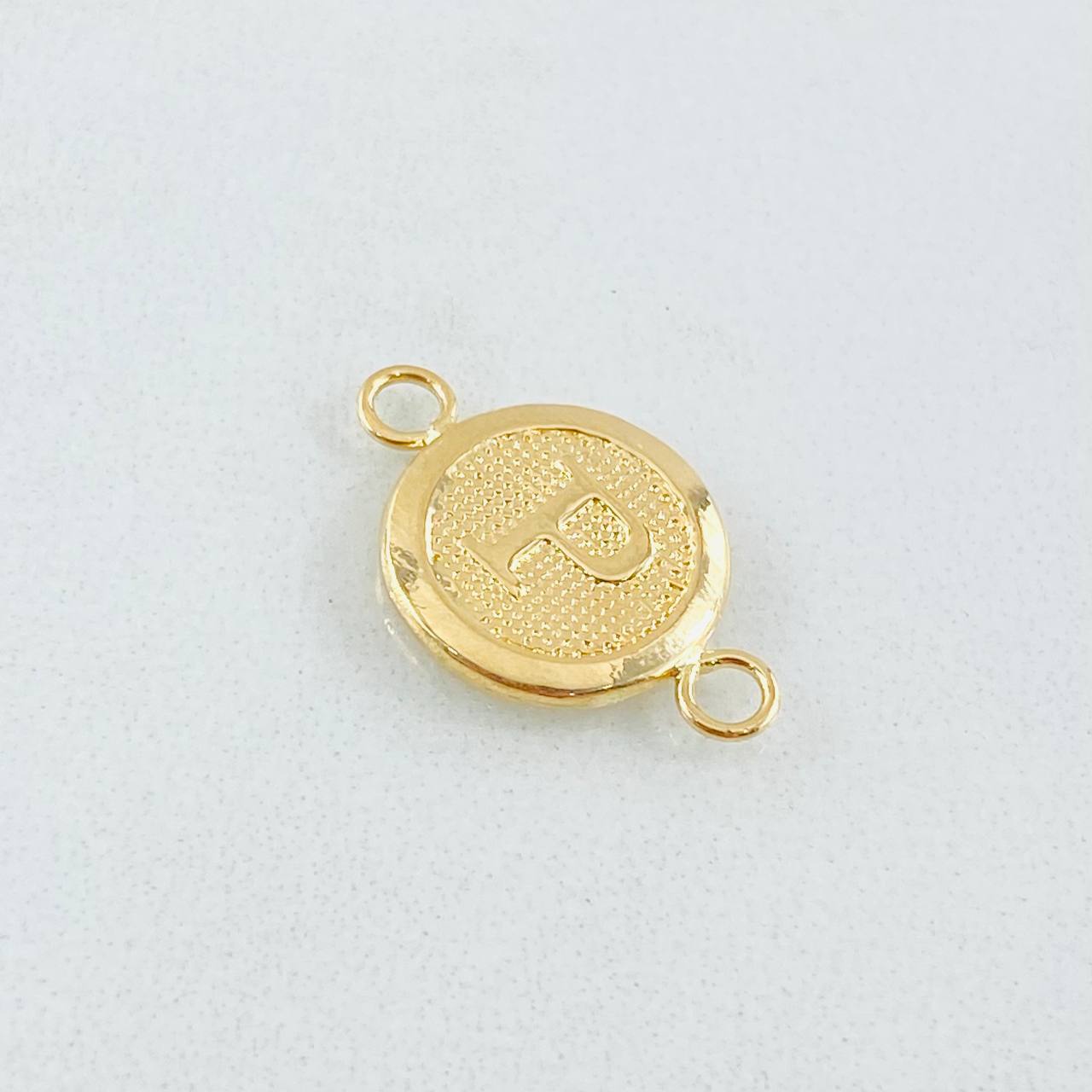 Herraje Letra P 0.6gr / 1.7cm / Oro Amarillo 18K ©