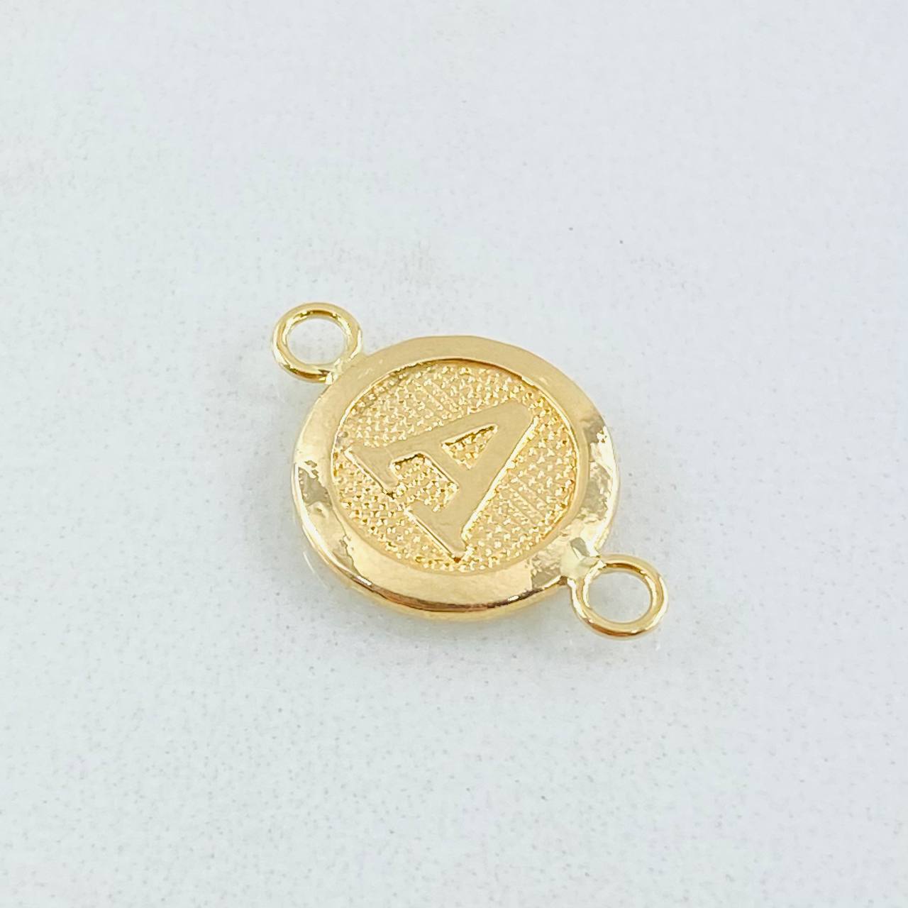 Herraje Letra A 0.35g / 1.5cm Oro Amarillo 18K