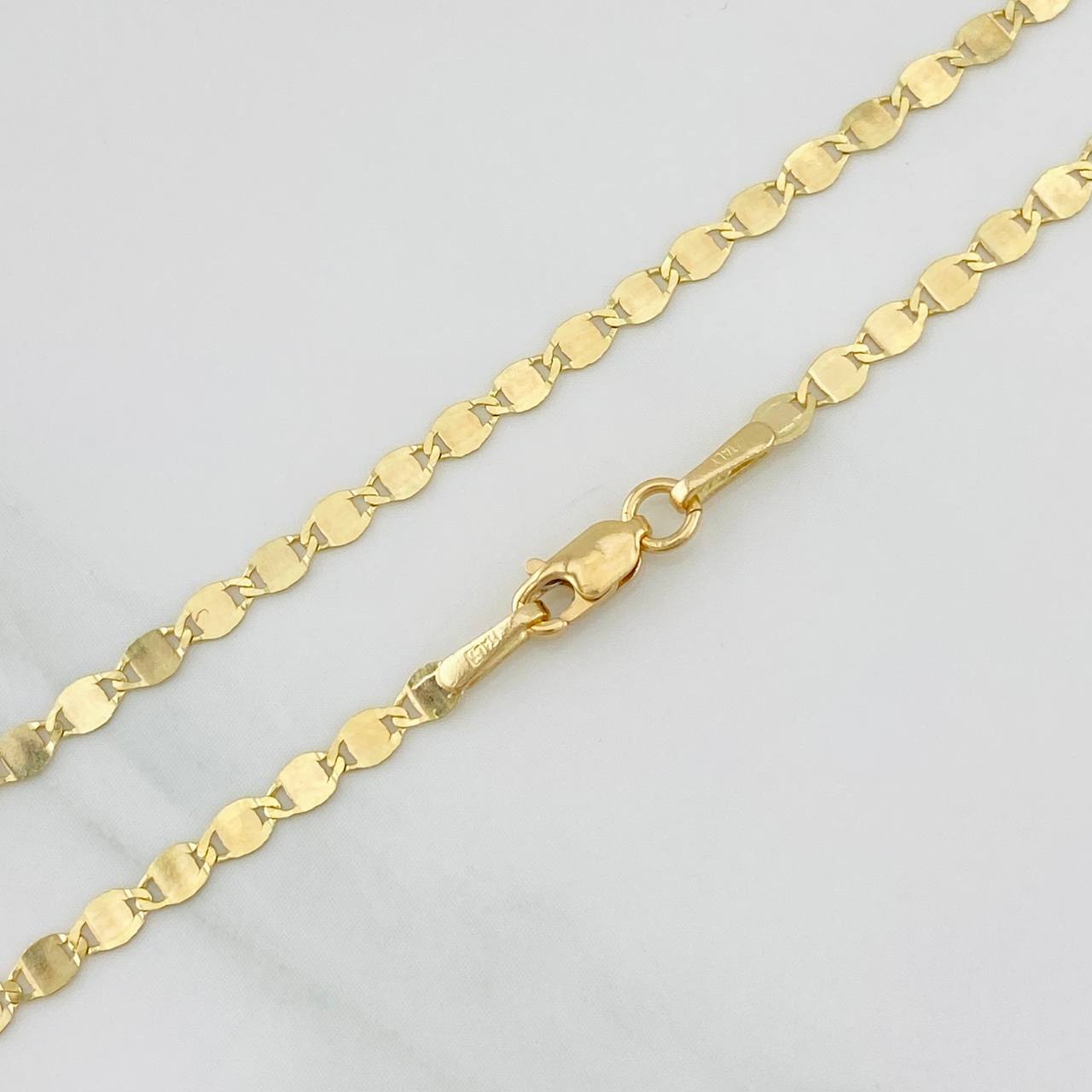 Cadena Escalera Plana 2.3g / 45cm / 2.34mm Oro Amarillo 18K