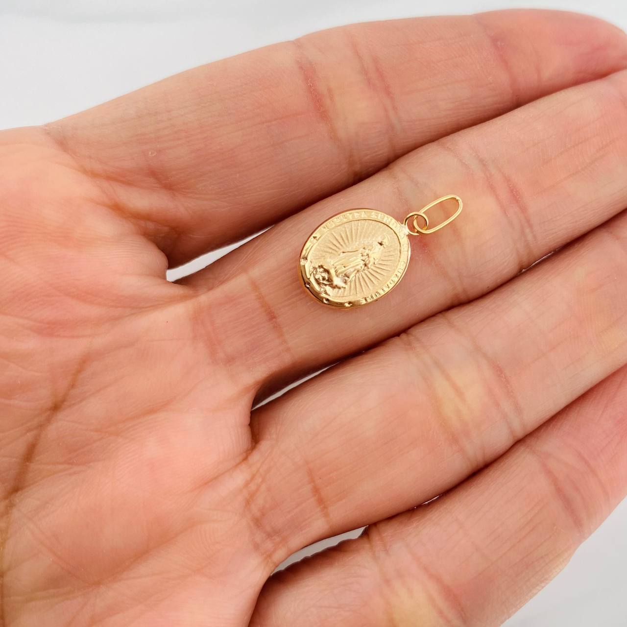 Dije Virgen de Guadalupe 0.7g / 2cm Oro Amarillo 18K