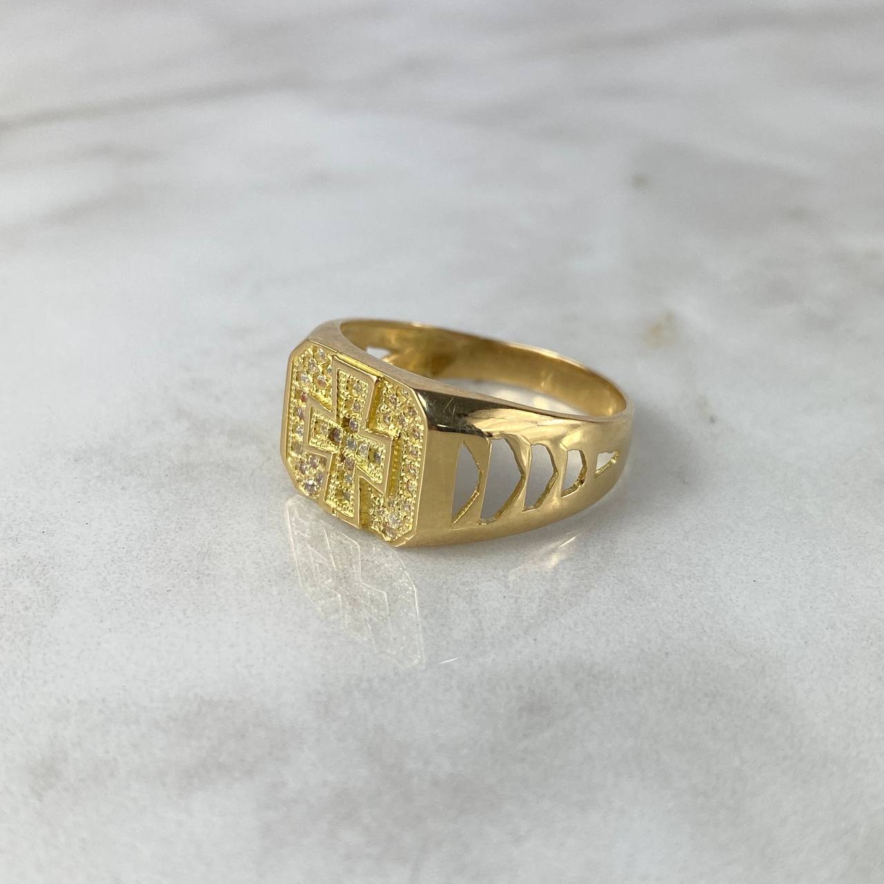 Anillo Cruz 5.8gr / T10 / Circones Blancos Oro Amarillo