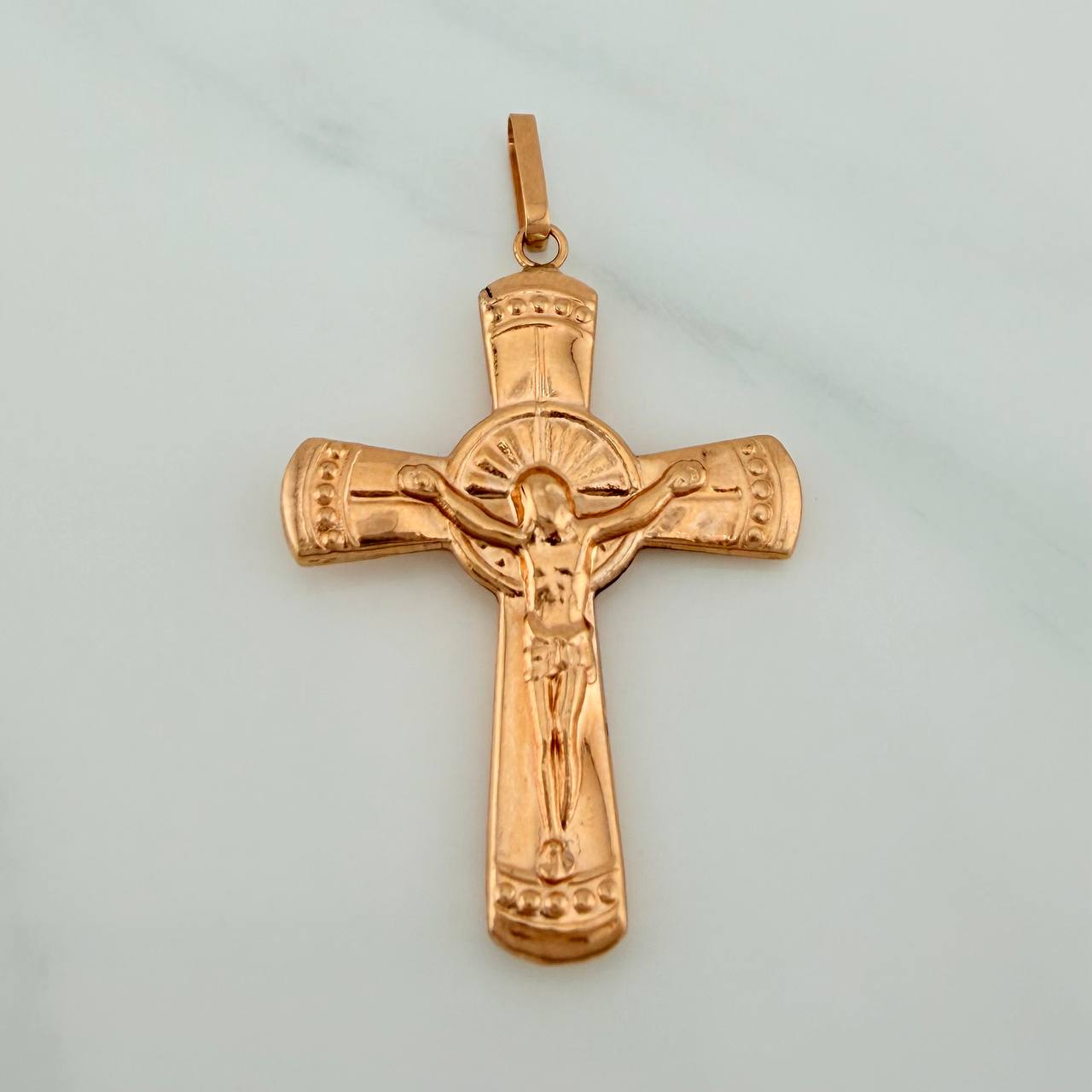 Dije Cruz Cristo 1.85gr / 4.2cm / Oro Rosa 18K $