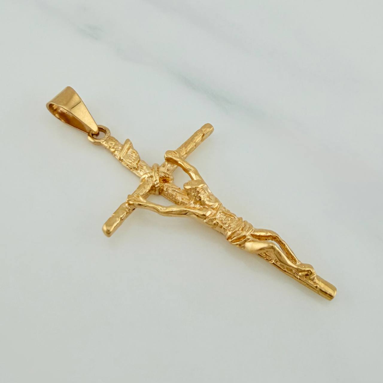 Dije Cruz Cristo 3.4gr / 4.5cm / Oro Amarillo 18K $