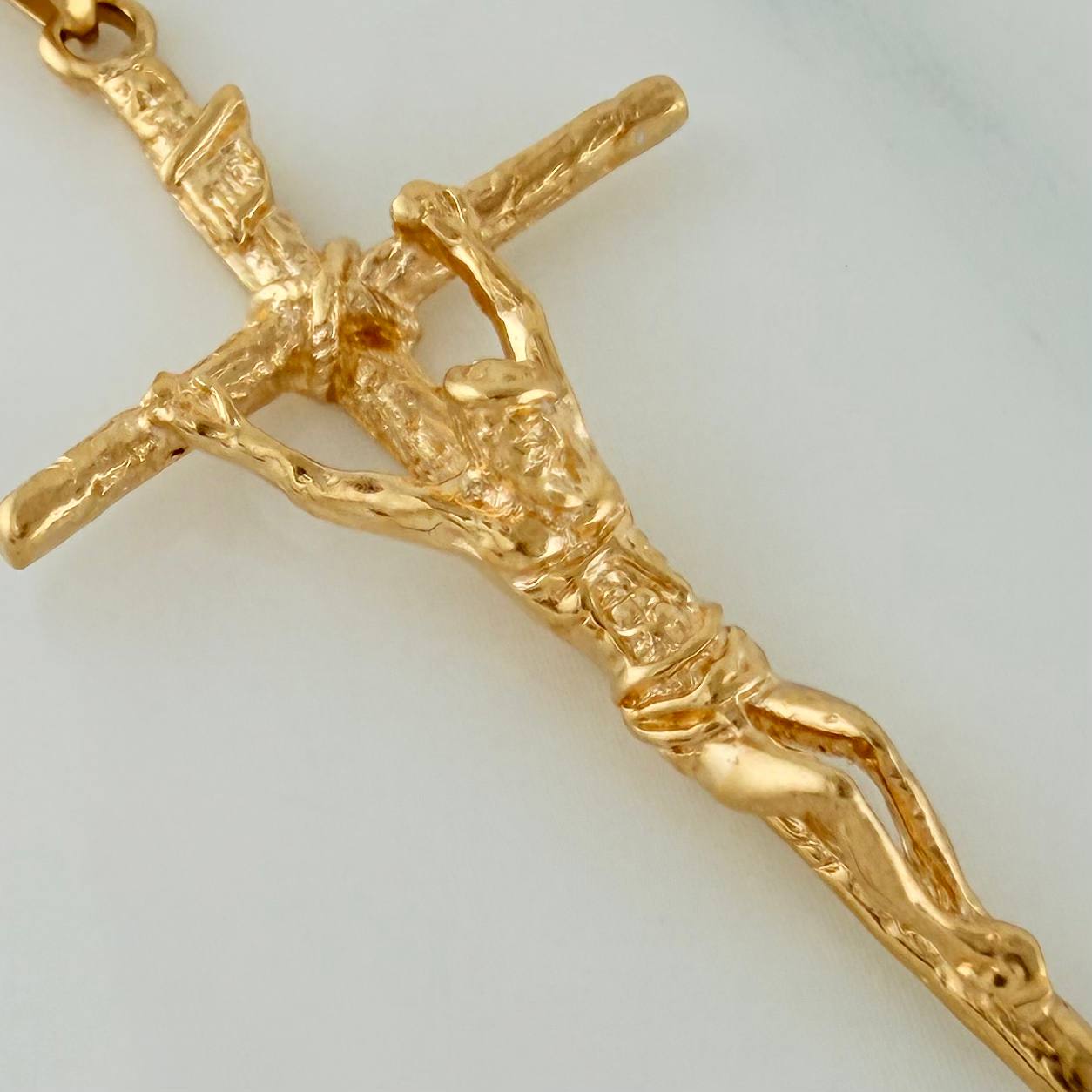 Dije Cruz Cristo 3.4gr / 4.5cm / Oro Amarillo 18K $