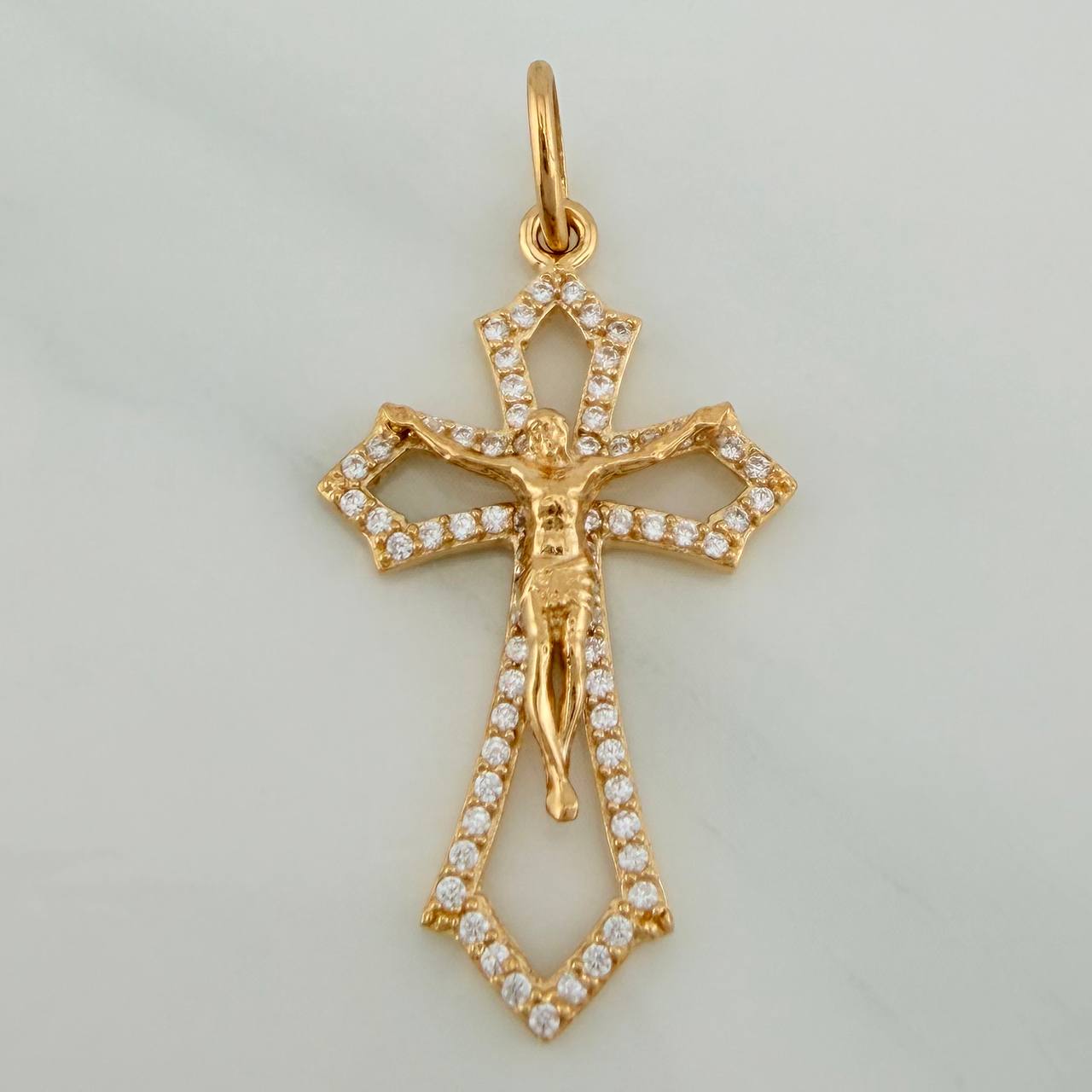 Dije Cruz Cristo Gotica 2.35gr / 3.5cm / Oro Amarillo 18K