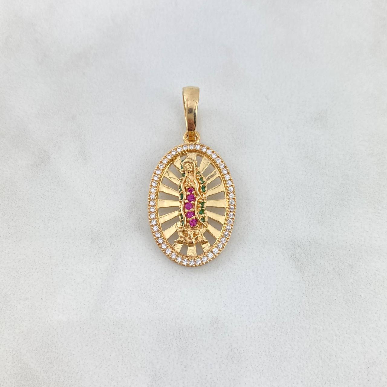 Dije Virgen de Guadalupe 4.35gr / 3.3cm / Ovalado Circones Blancos Fucsias Verdes Oro Amarillo