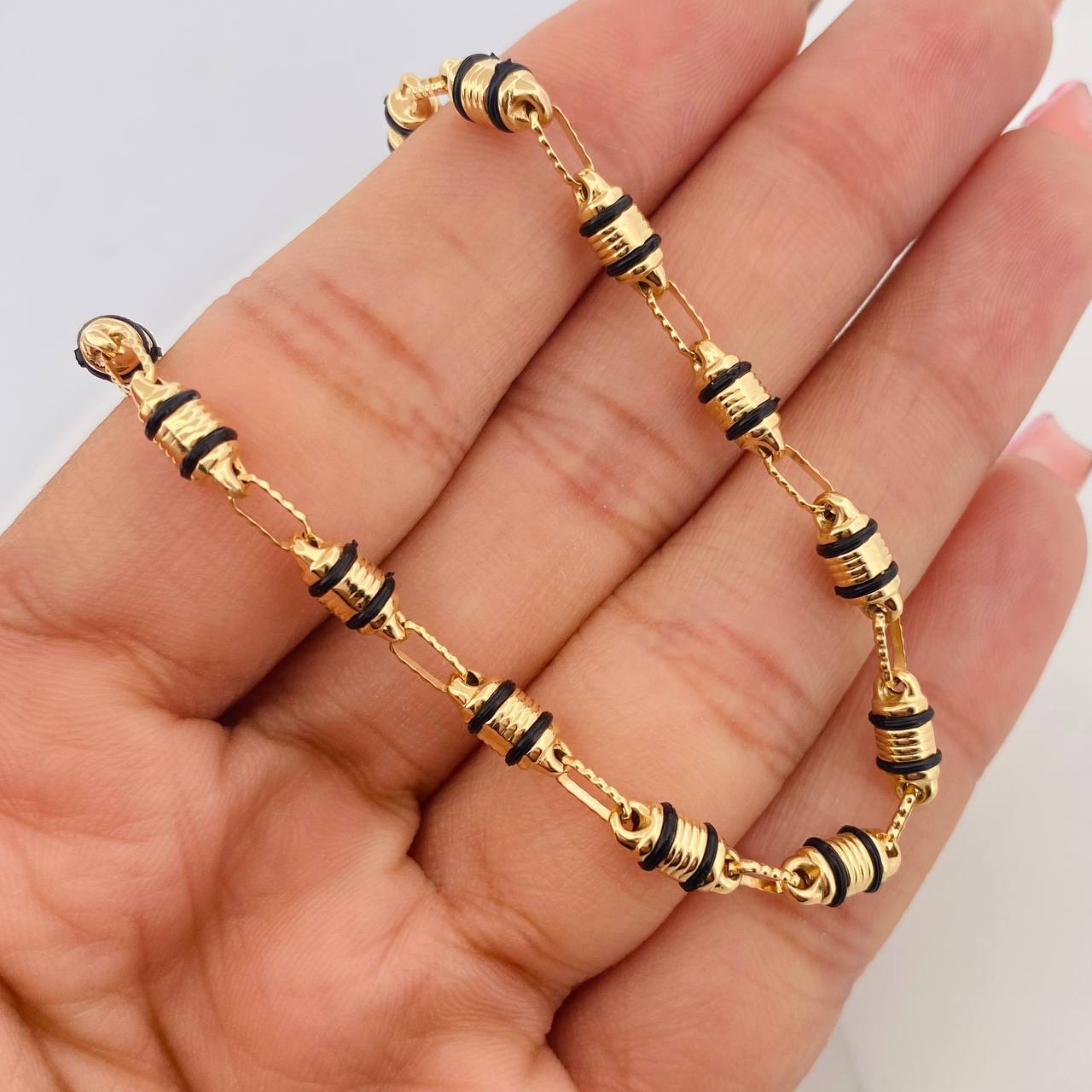 Cadena Rustica Barril 13.65g / 60cm / 4.4mm Oro Amarillo 18K