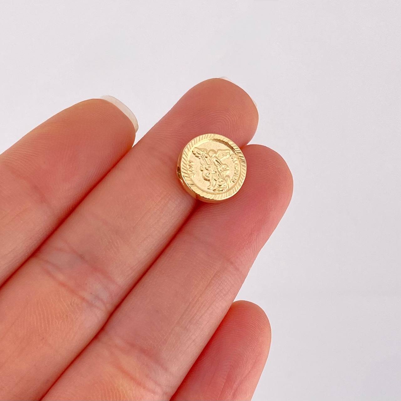 Herraje San Miguel Arcángel Mate 0.7g / 1.2cm Oro Amarillo 18K