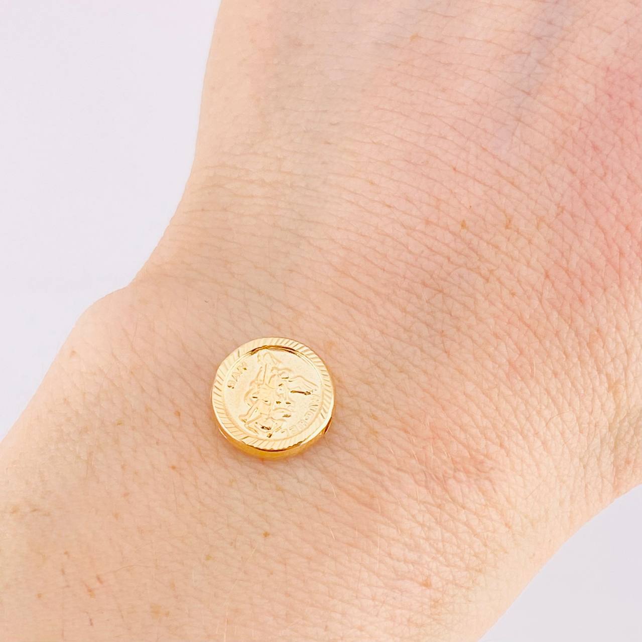 Herraje San Miguel Arcángel Mate 0.7g / 1.2cm Oro Amarillo 18K