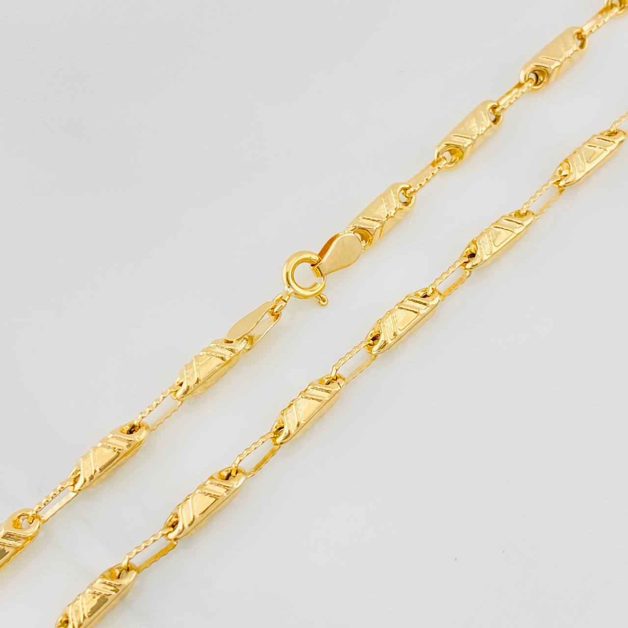 Cadena Eslabón Texturizado 13.85g / 65cm / 3.5mm Oro Amarillo 18K