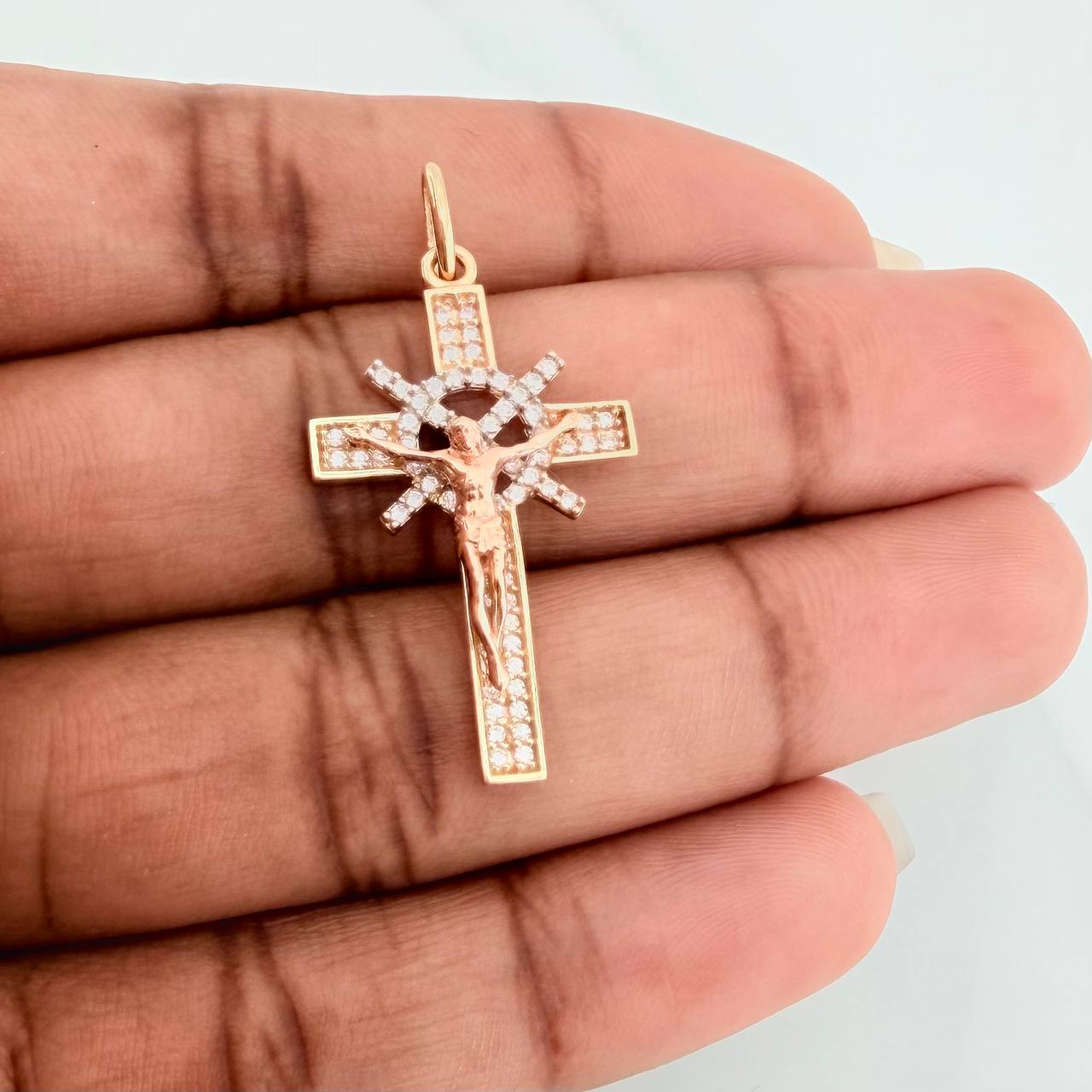Dije Cruz Cristo 2.5gr / 3.5cm / Tres Oros 18K