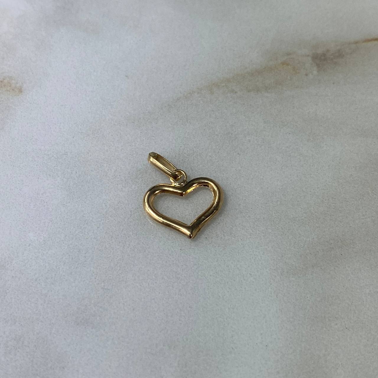 Dije Silueta Corazon 0.5gr / 1.8cm Troquelado Oro Amarillo