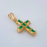 Dije Cruz Barroco Esmeraldas 3.15gr / 3cm / Oro Amarillo 18K %