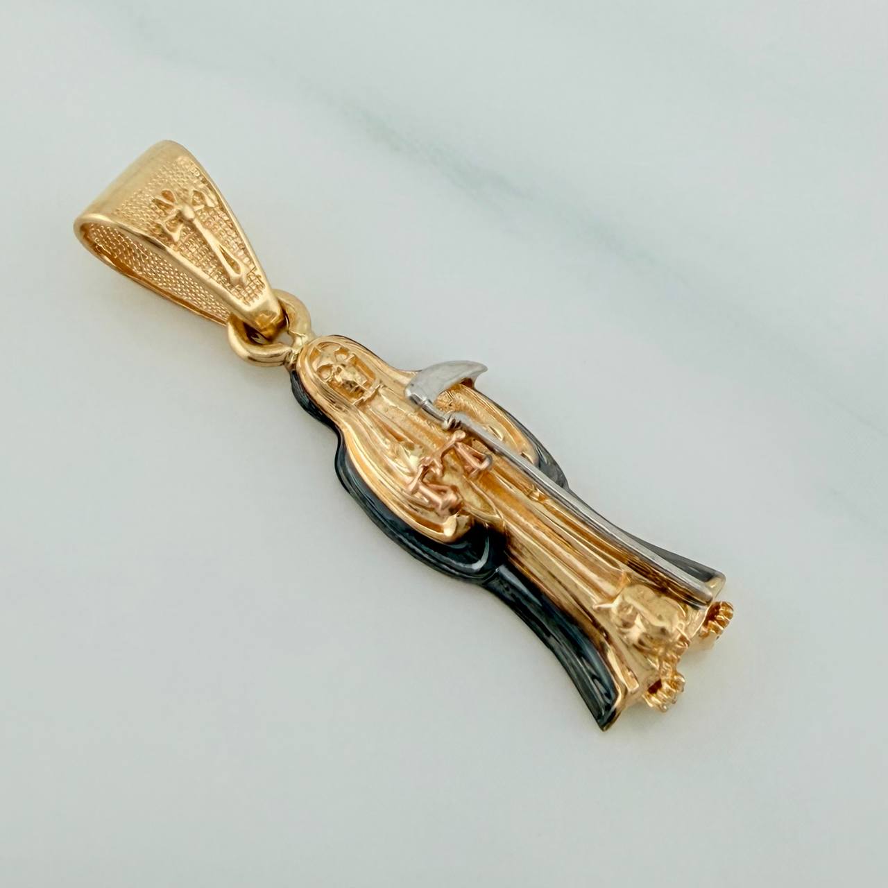 Dije Santa Muerte 2.5gr / 3.1cm / Tres Oros 18K $