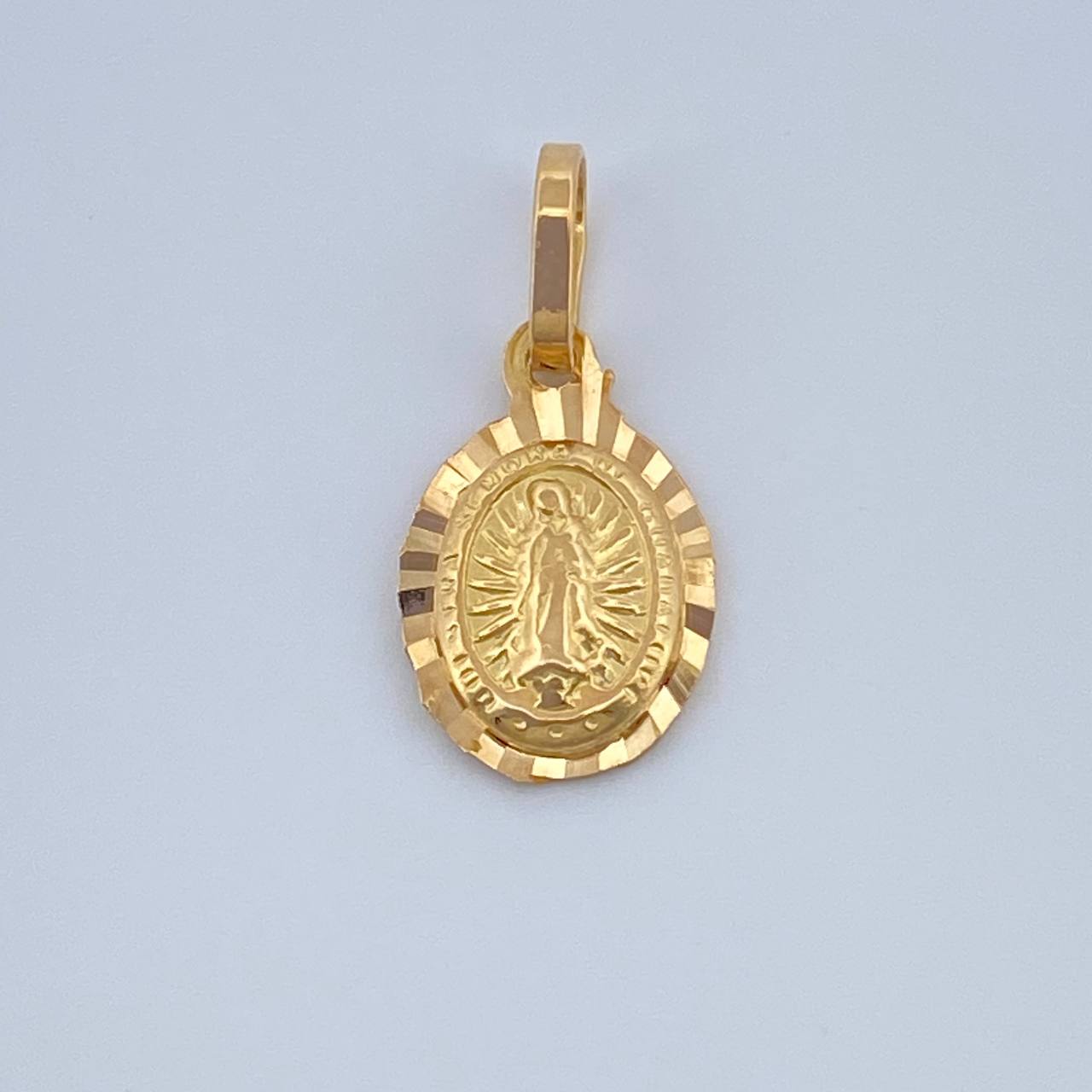 Dije Virgen Guadalupe 0.75gr / 1.6cm / Oro Amarillo 18K %