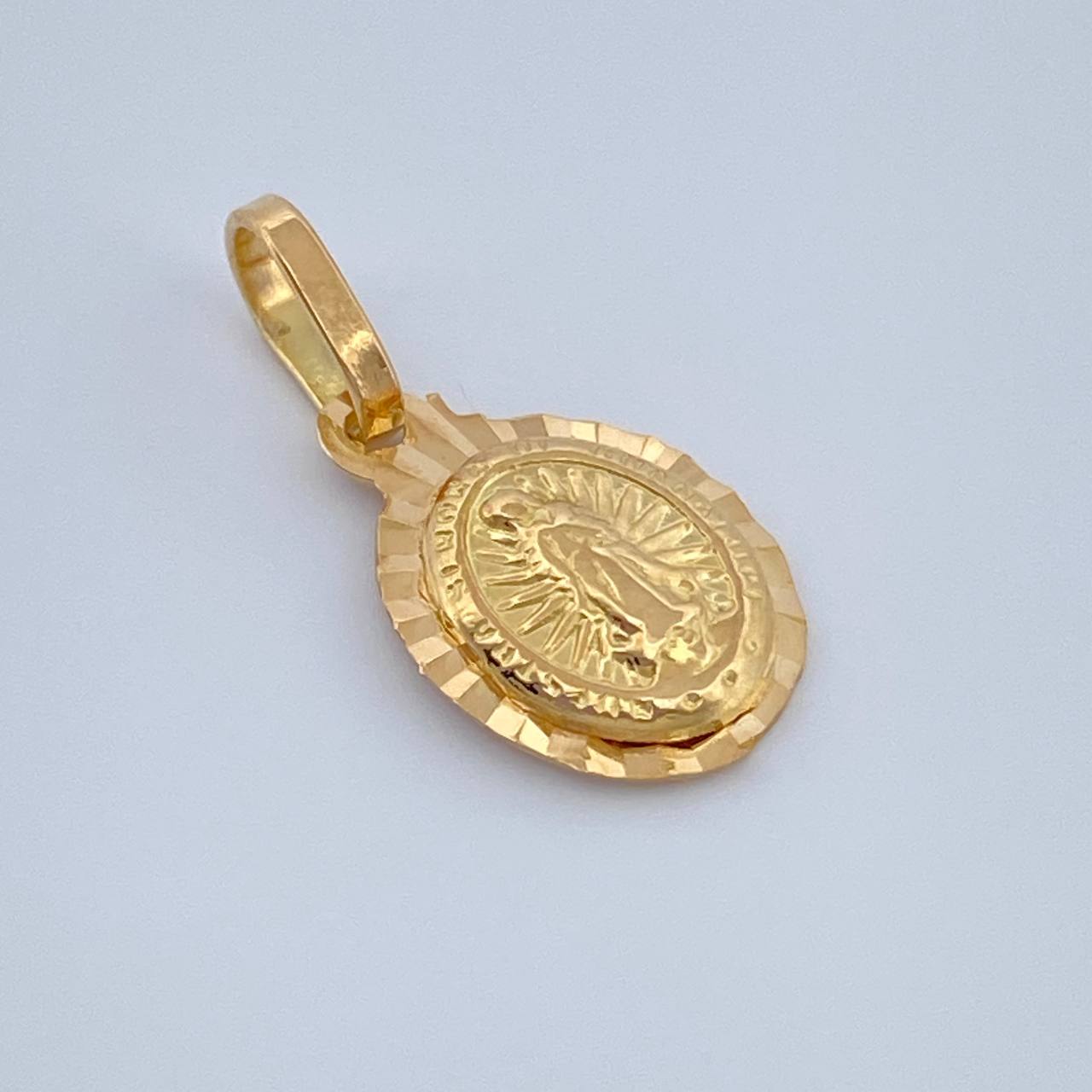 Dije Virgen Guadalupe 0.75gr / 1.6cm / Oro Amarillo 18K %