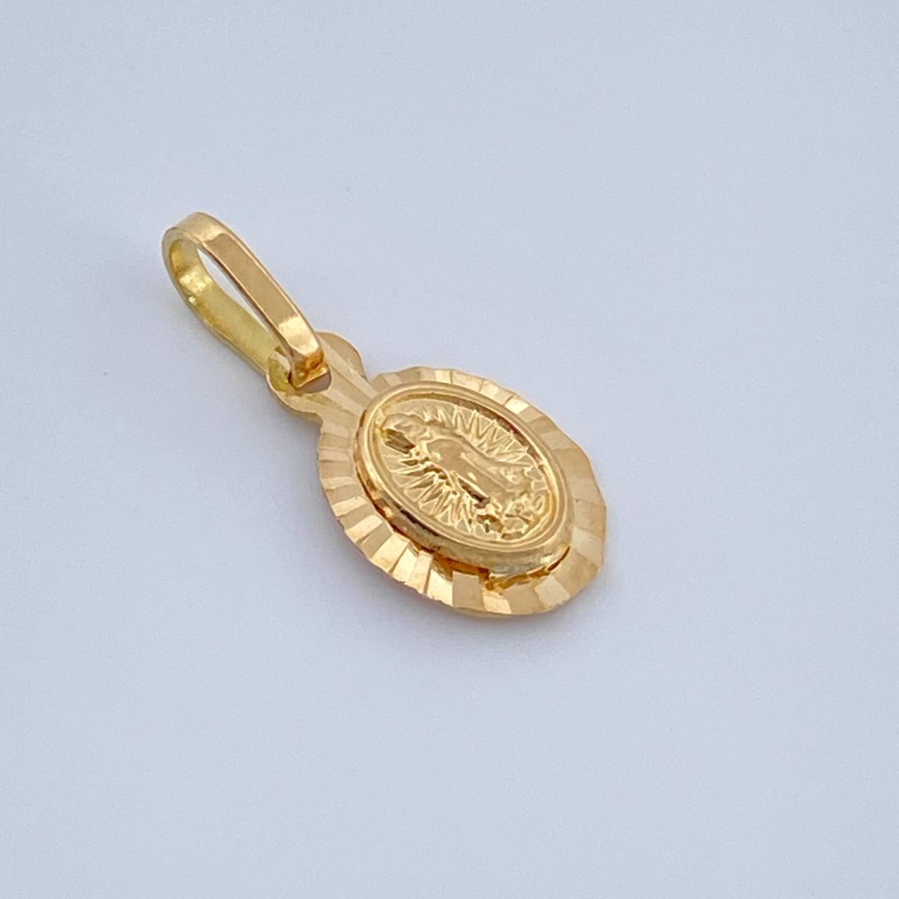 Dije Virgen Guadalupe 0.6gr / 1.5cm / Oro Amarillo 18K %