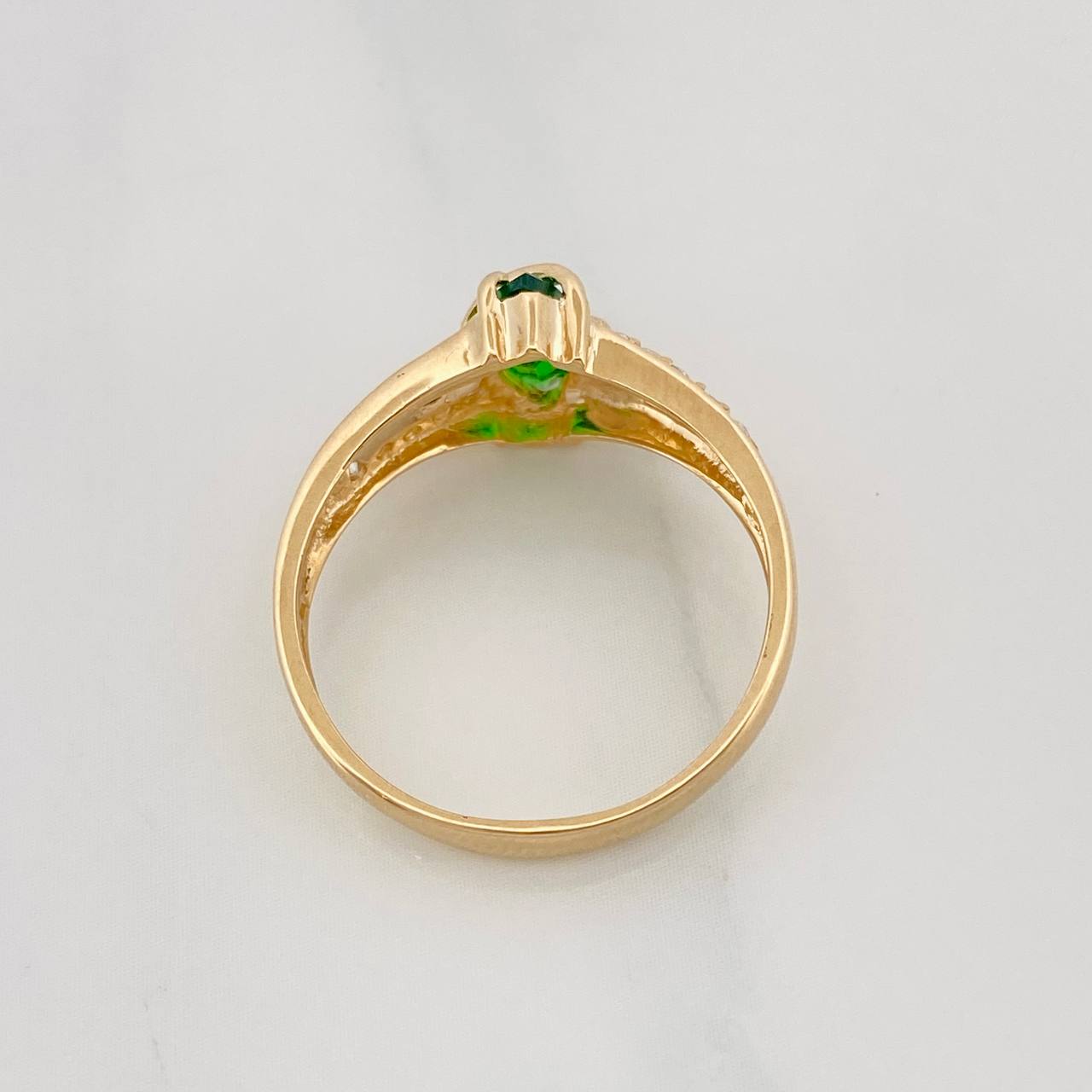 Anillo Solitario Curvo 2.75g / T8 Oro Amarillo 18K