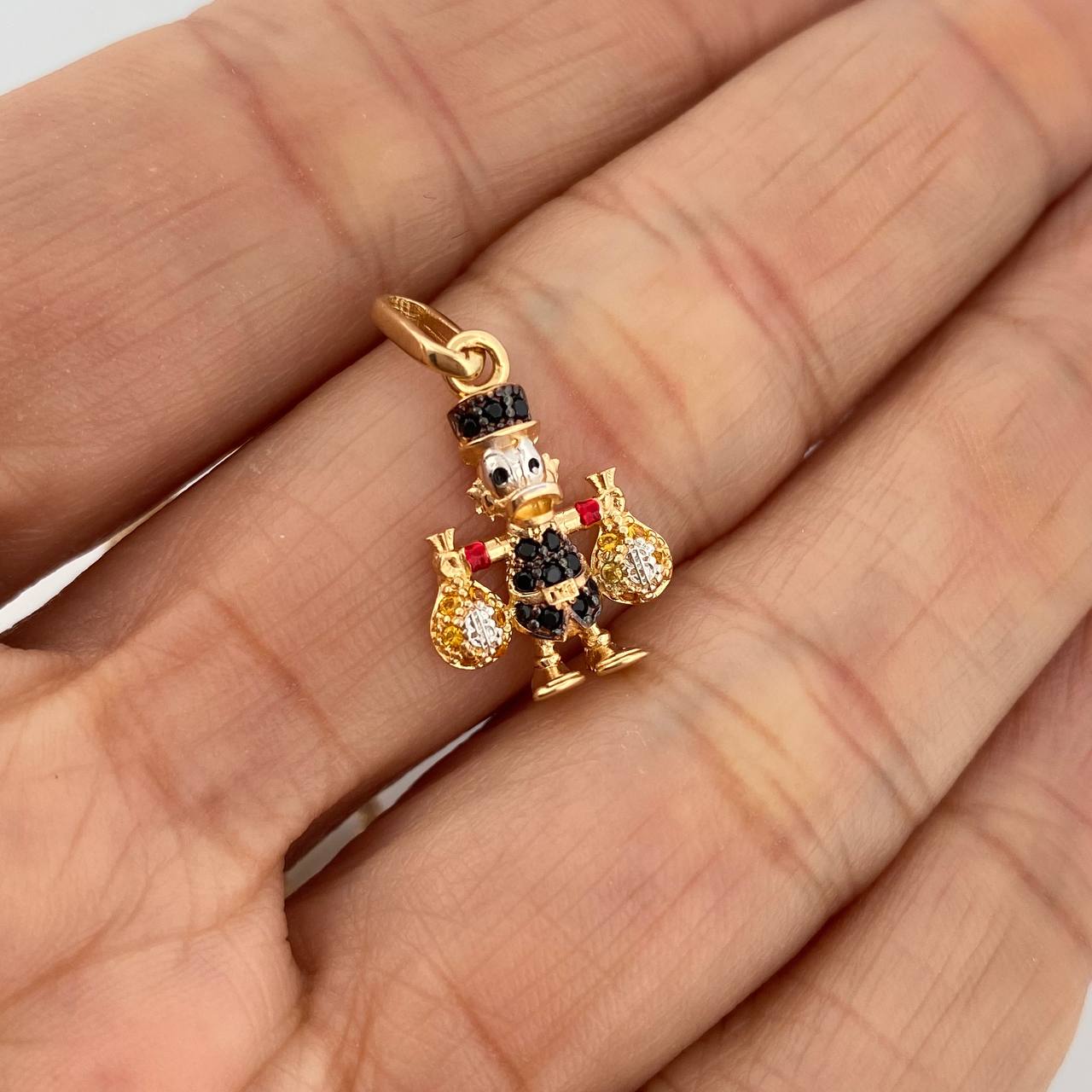 Dije Pato Bolsa Dinero 1.6gr / 2.2cm / Tres Oros 18K %