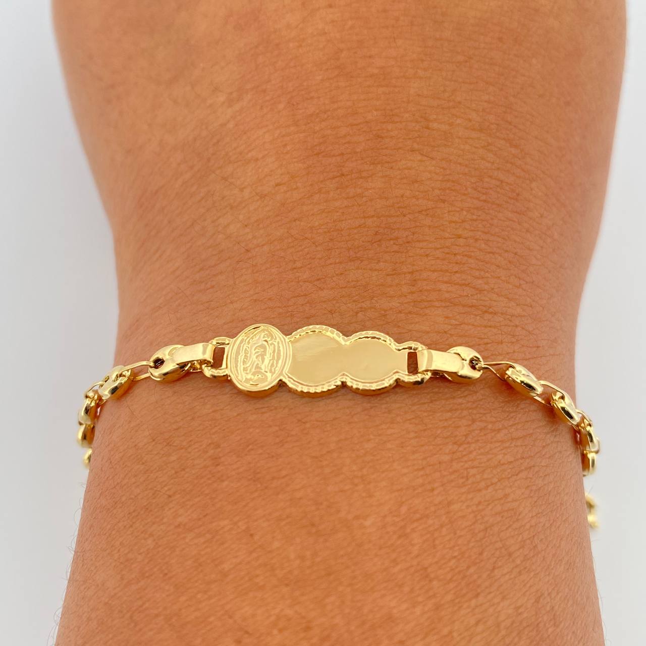 Pulso Bebé GC Placa Nube 1.9gr / 14.7cm / 3.46mm Oro Amarillo 18K %