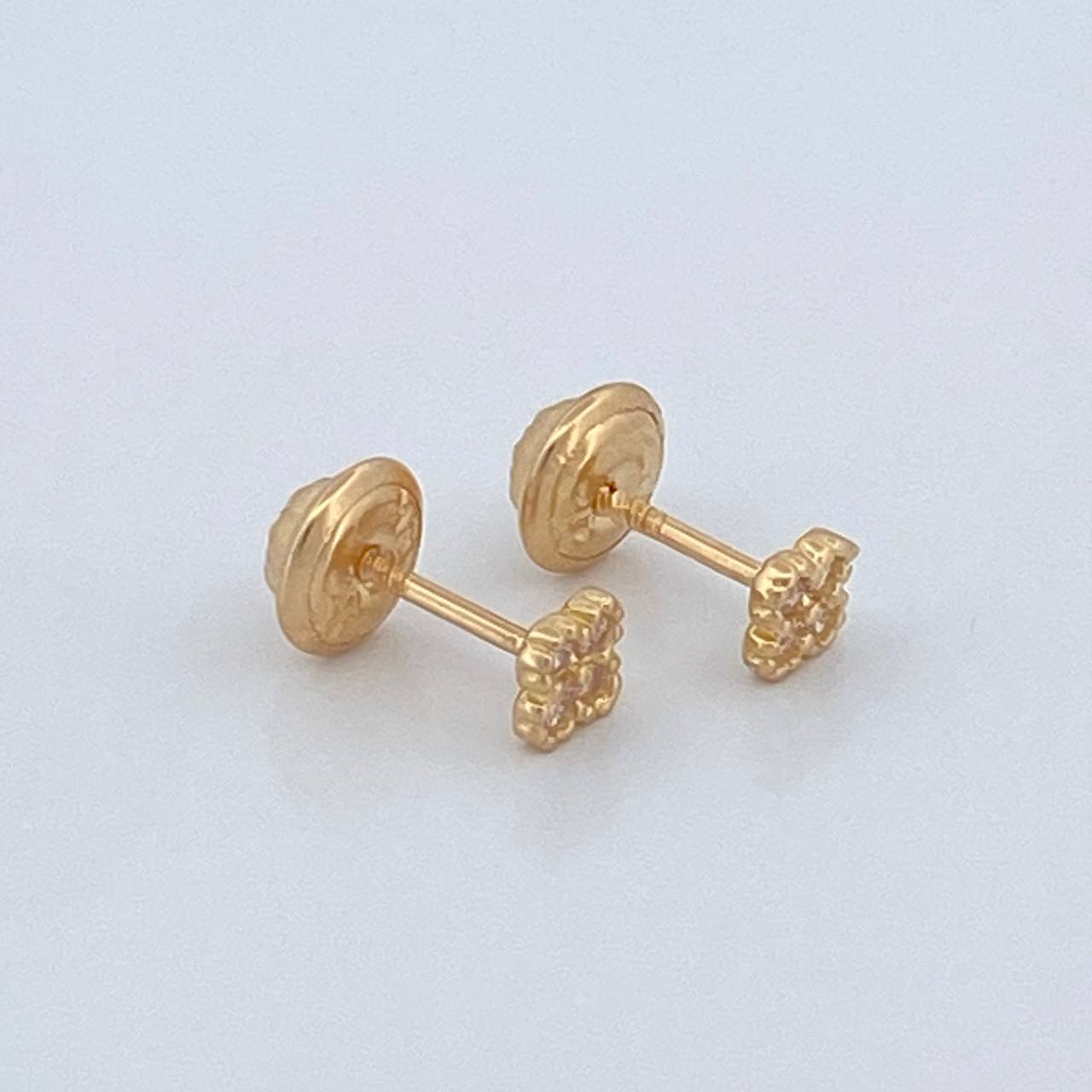 Topos Trebol 0.65gr / 3.76mm Oro Amarillo 18K &