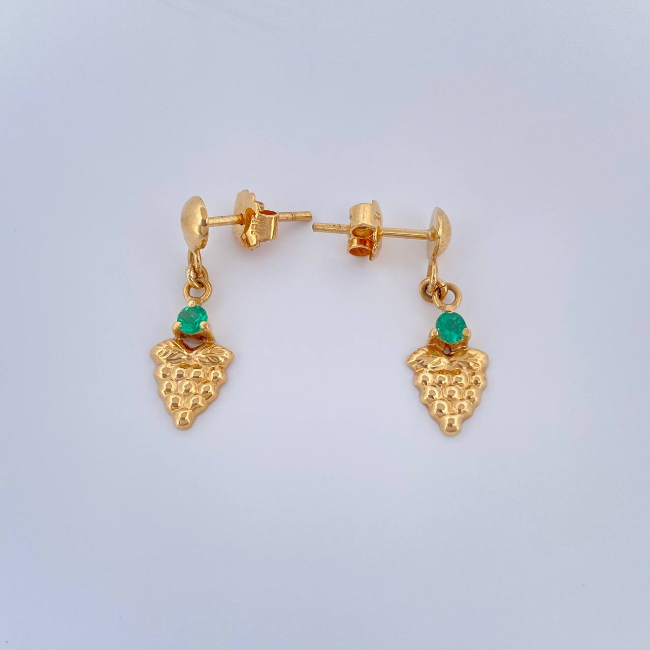 Topos Arete Uva Esmeralda 1.5gr / 2cm / 6.75mm Oro Amarillo 18K %