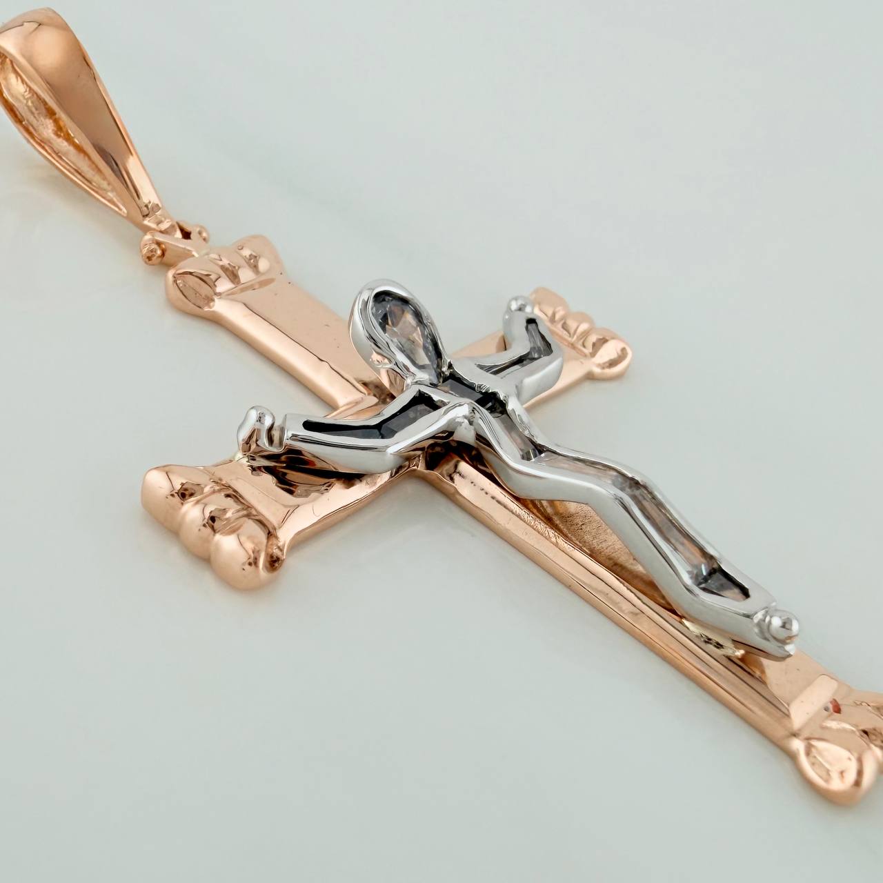 Dije Cruz Cristo 6.95gr / 5.8cm / Dos Oros Blanco Rosa 18K $
