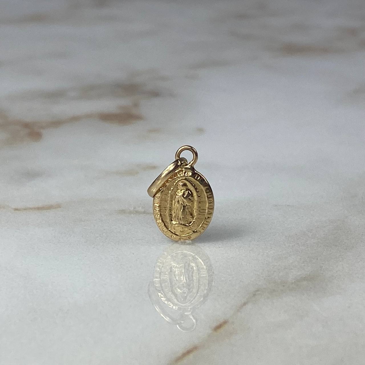 Dije Virgen de Guadalupe 0.7gr / 1.9cm Troquelado Oro Amarillo