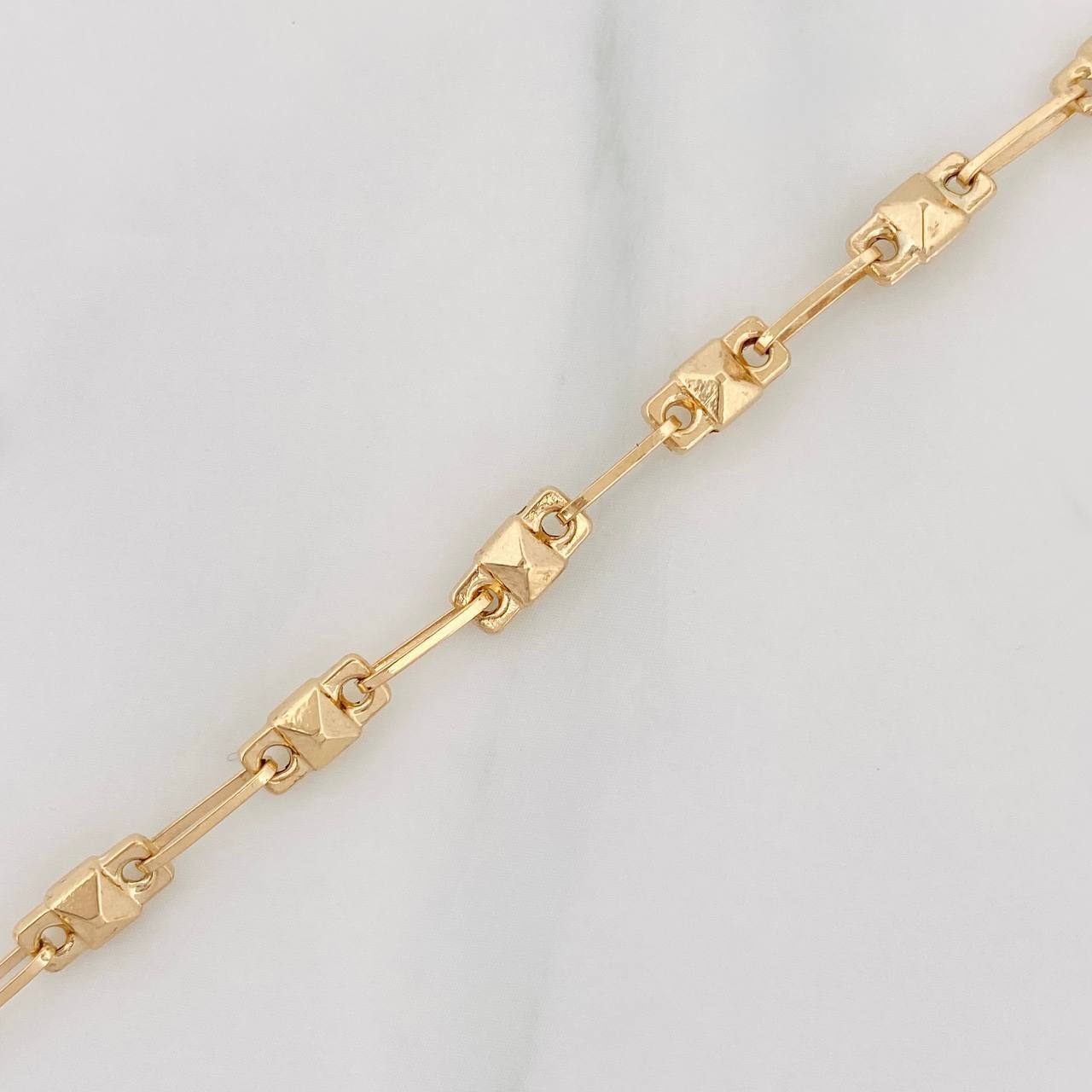 Pulso Rustica Rombo 3.75g / 21cm / 4.31mm Oro Amarillo 18K