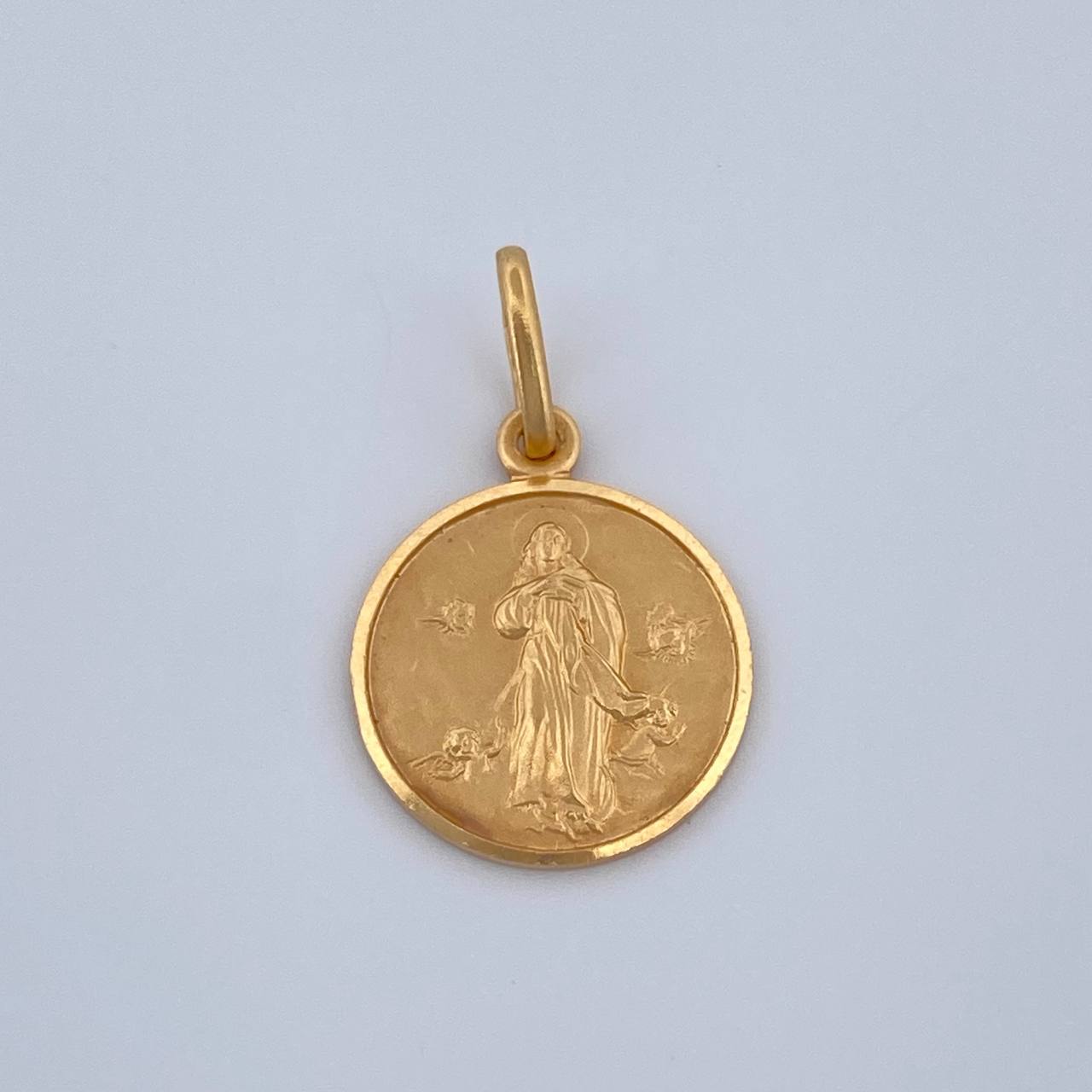 Dije Misericordioso 1.3gr / 2cm / Oro Amarillo 18K $