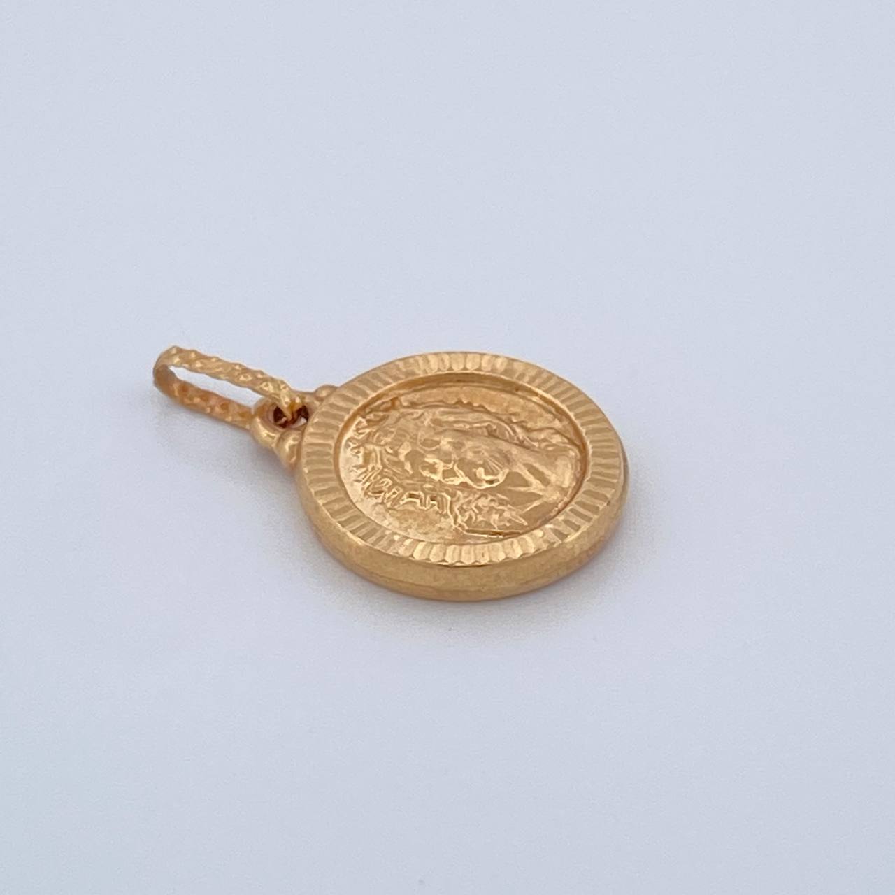 Dije Rostro Cristo 0.95gr / 2cm / Oro Amarillo 18K $