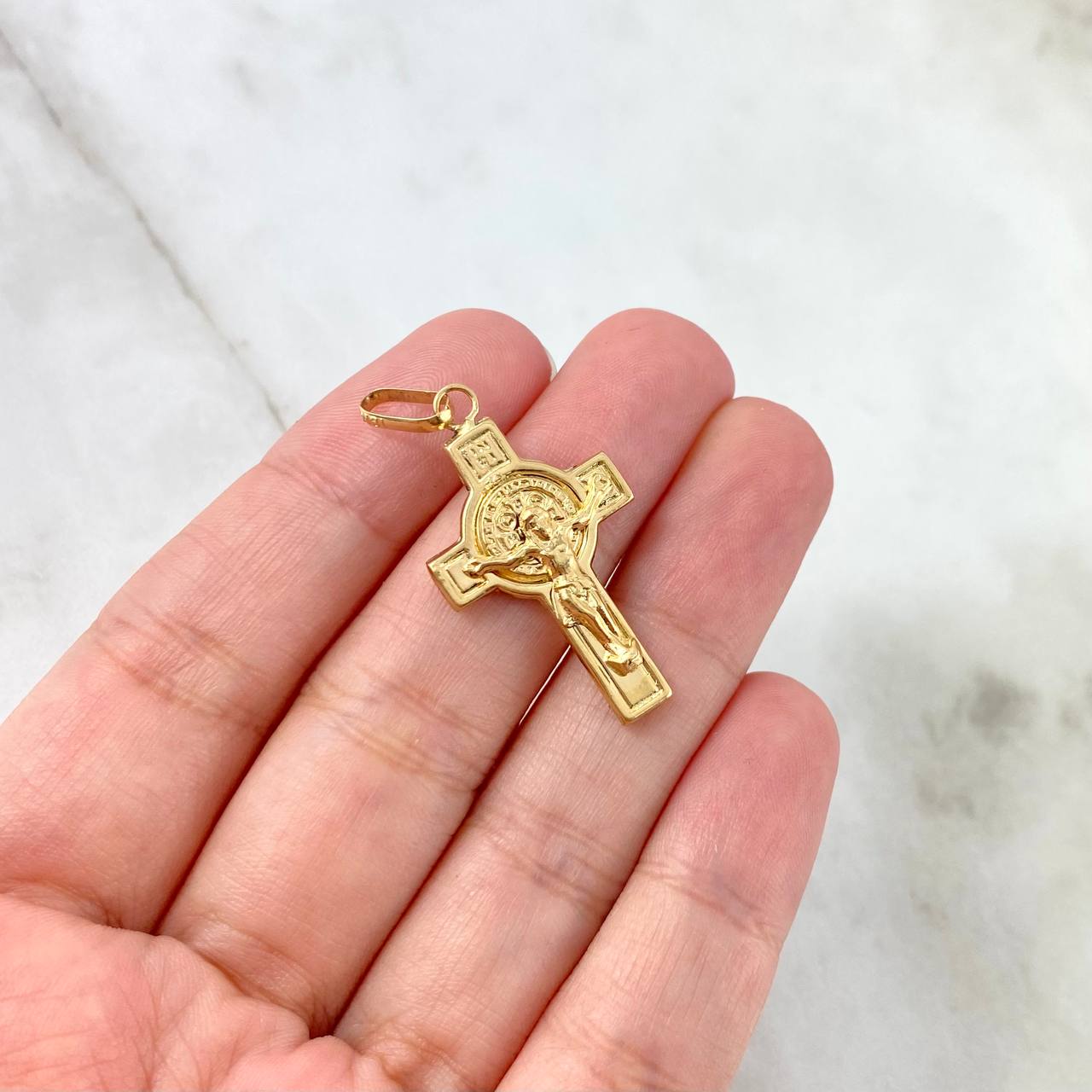 Dije Cruz Cristo San Benito 1.95gr / 4cm / Oro Amarillo