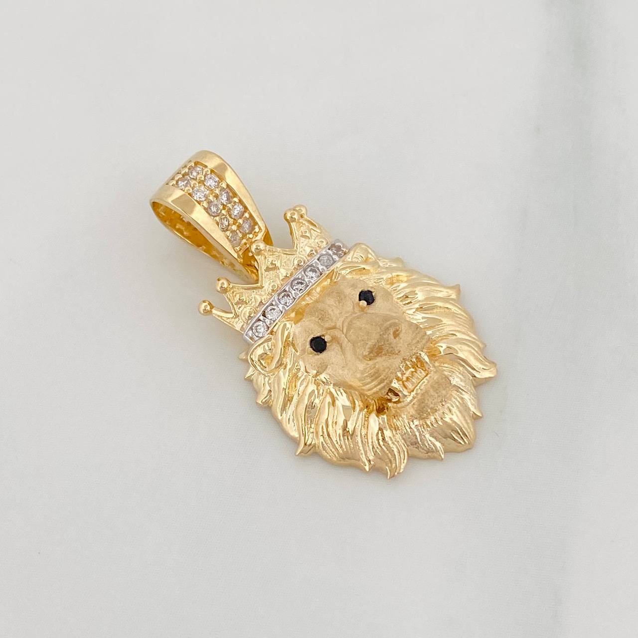 Dije Leon Corona 3.5g / 3cm Dos Oros Amarillo Blanco 18K