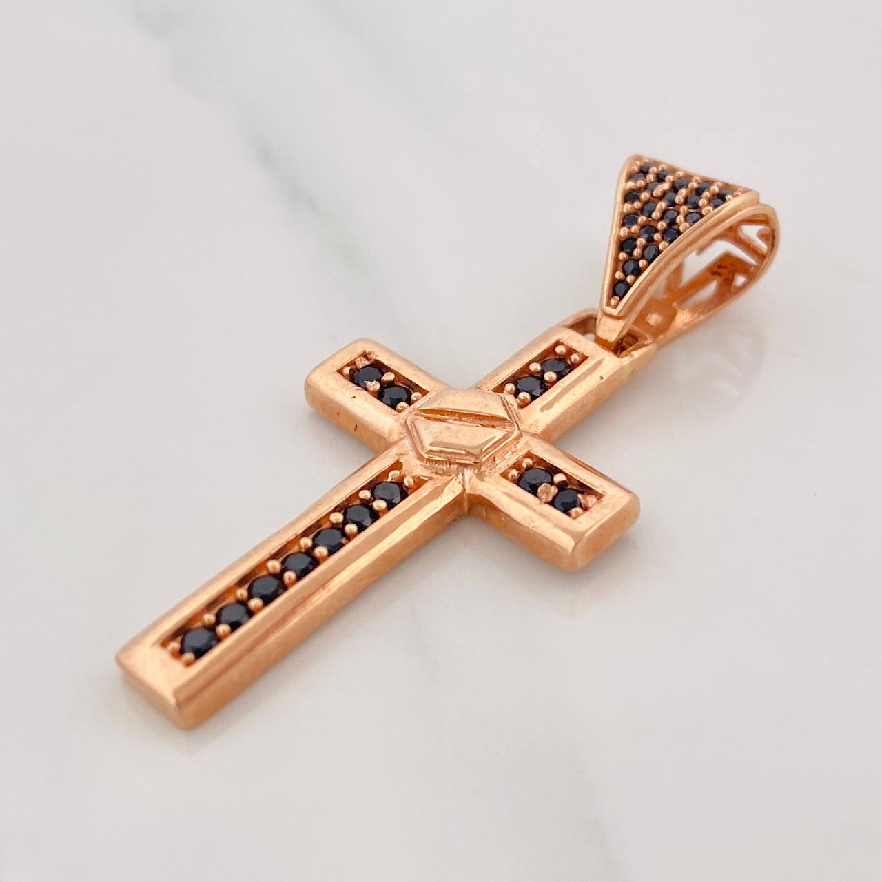 Dije Cruz Tornillo 3.9g / 4cm Oro Rosa 18K